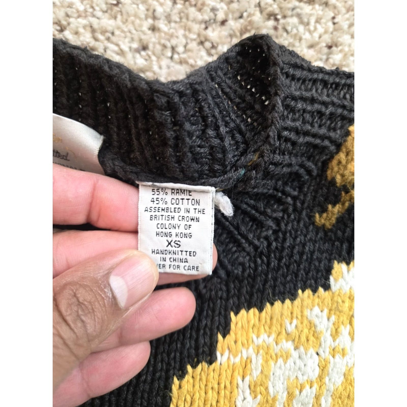 Express VINTAGE Express Cardigan Sweater Womens XS Black Floral Button 90s Crew Neck Raglan Long Sleeve Cotton Ramie Knit Shirt Size XS / US 0-2 / IT 36-38 - 7 Thumbnail