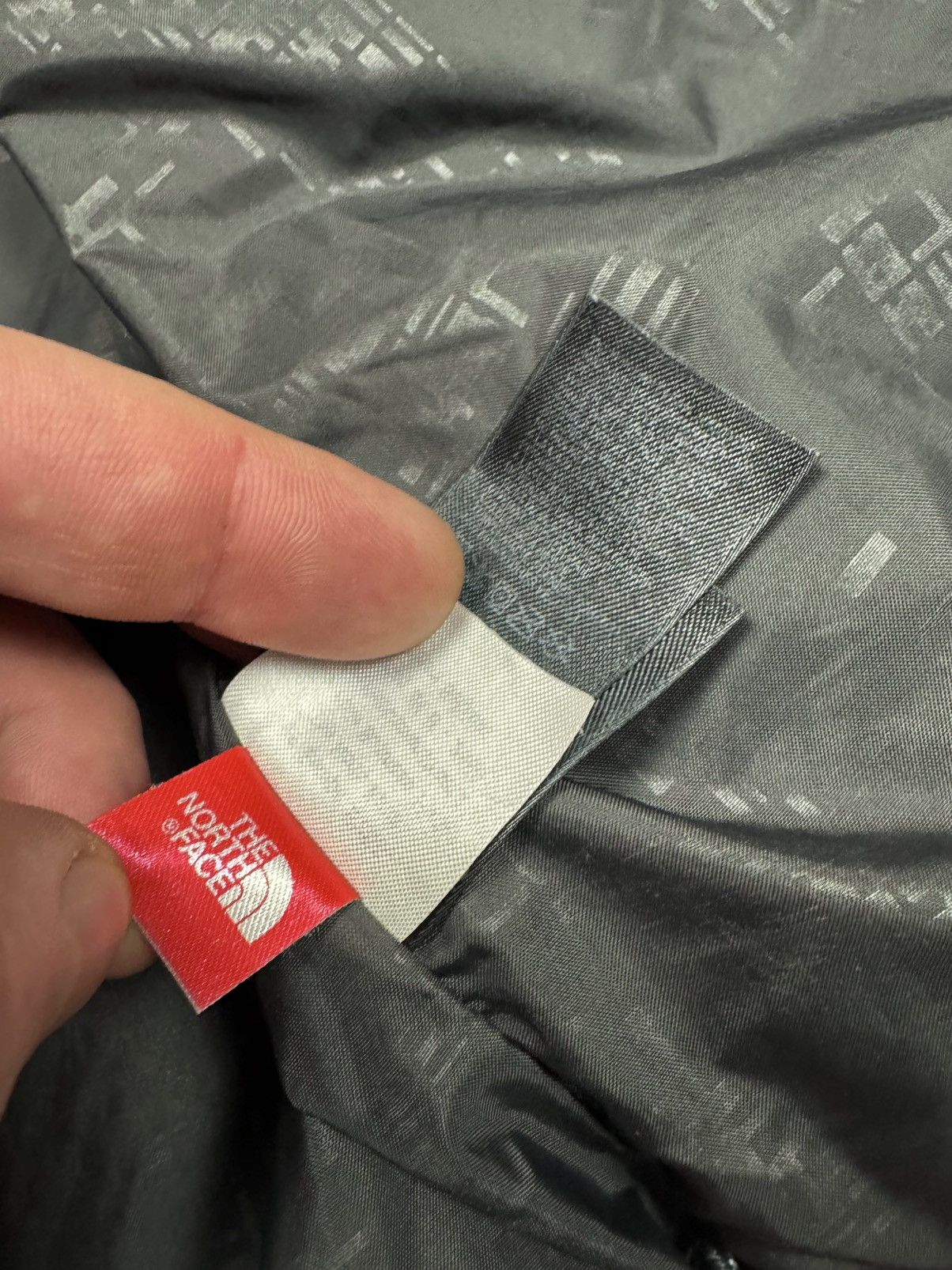 The North Face The north face HyVent Jacket size S y2k Size US S / EU 44-46 / 1 - 12 Thumbnail
