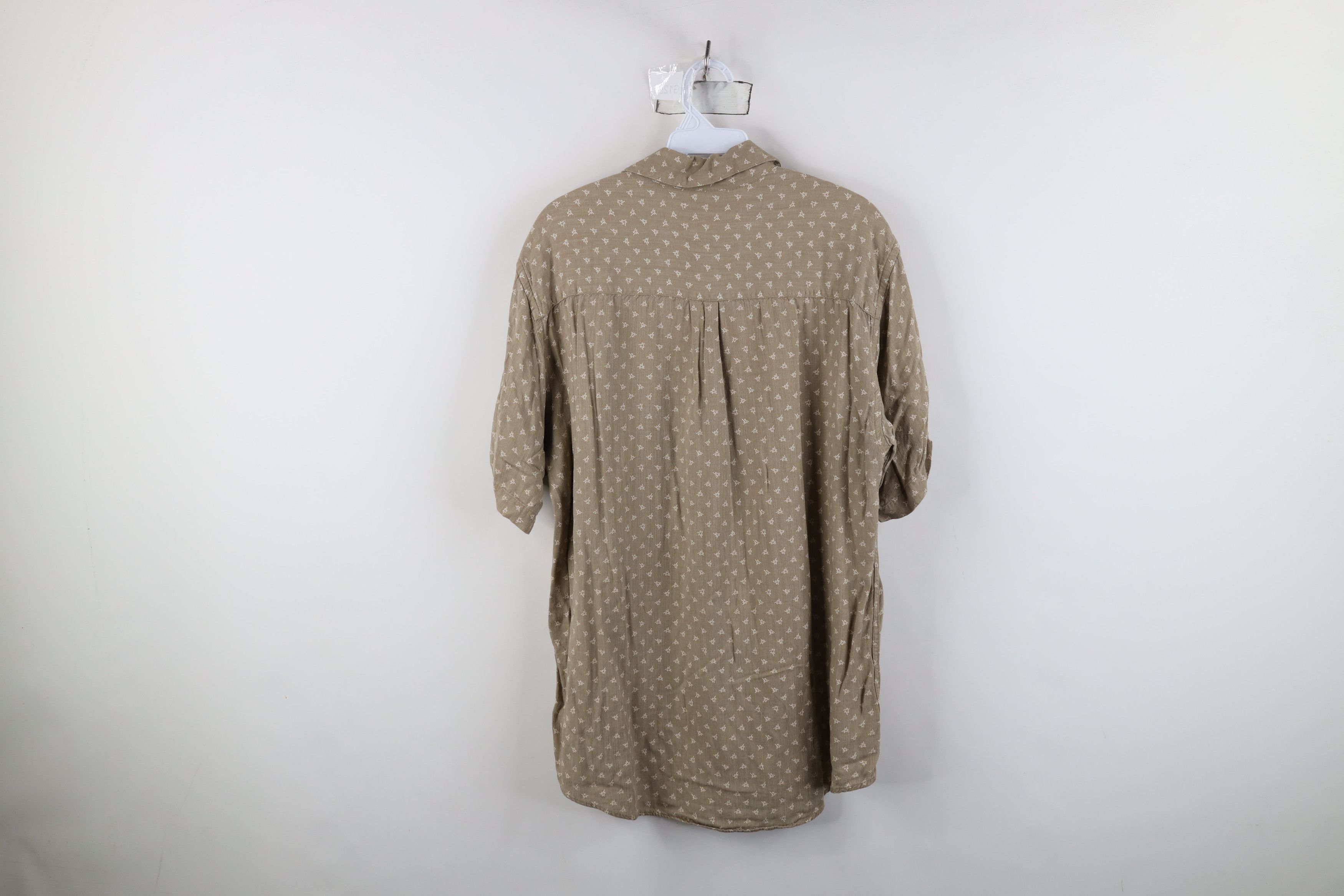 Vintage Vintage 90s Streetwear Gabardine Geometric Button Shirt Size US S / EU 44-46 / 1 - 8 Thumbnail