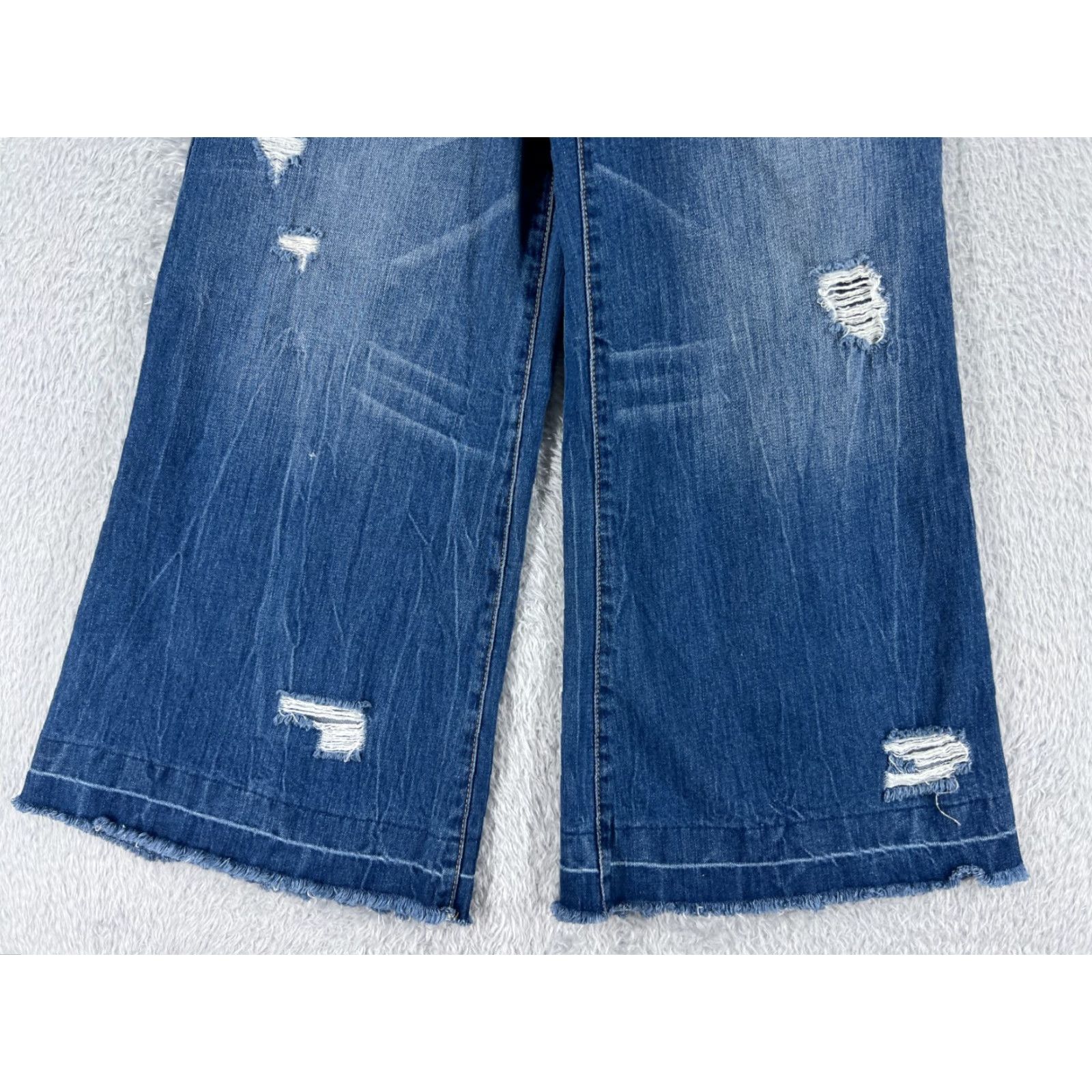 Vintage VINTAGE Rewash Jeans Women's Blue Denim 3 Wide-Leg Distressed 25x24 Low Rise 24 Inseam 5-Pocket Mens? Size 26" / US 2 / IT 38 - 2 Thumbnail