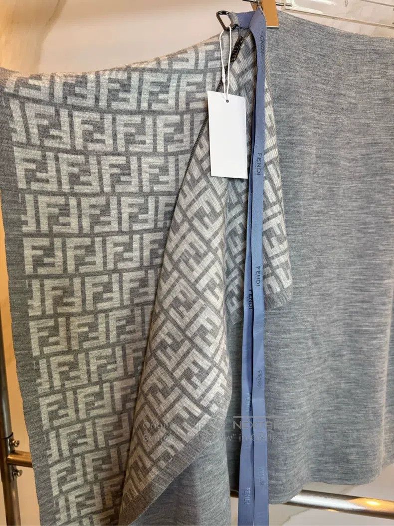 Fendi Fendi Showpiece irregular ribbon logo half skirt Size 26" / US 2 / IT 38 - 6 Thumbnail