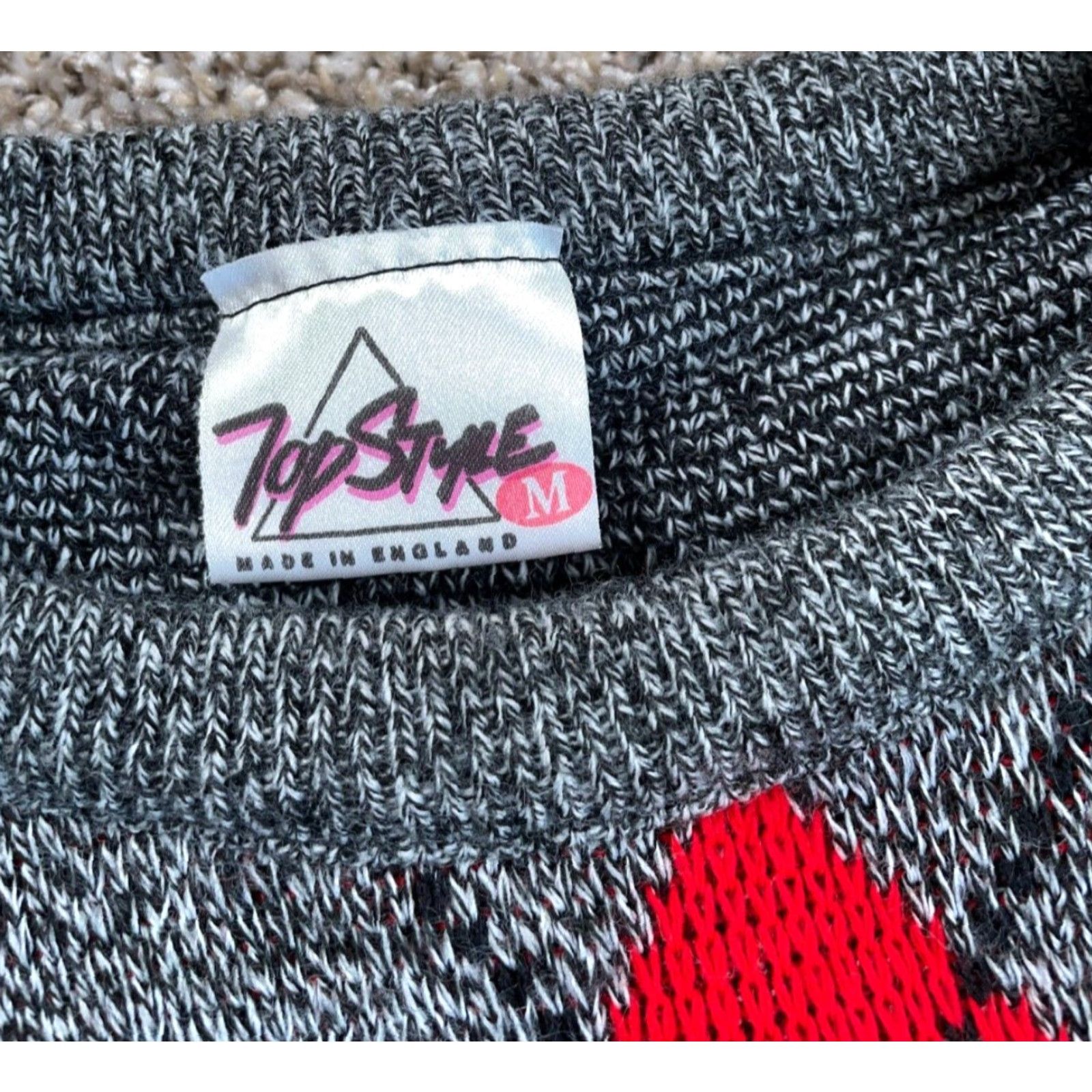 Vintage VINTAGE Diamond Pattern Sweater Mens Adult Medium Gray Lightweight Knit England 90s Preppy Pullover Knit Top Size US M / EU 48-50 / 2 - 4 Thumbnail