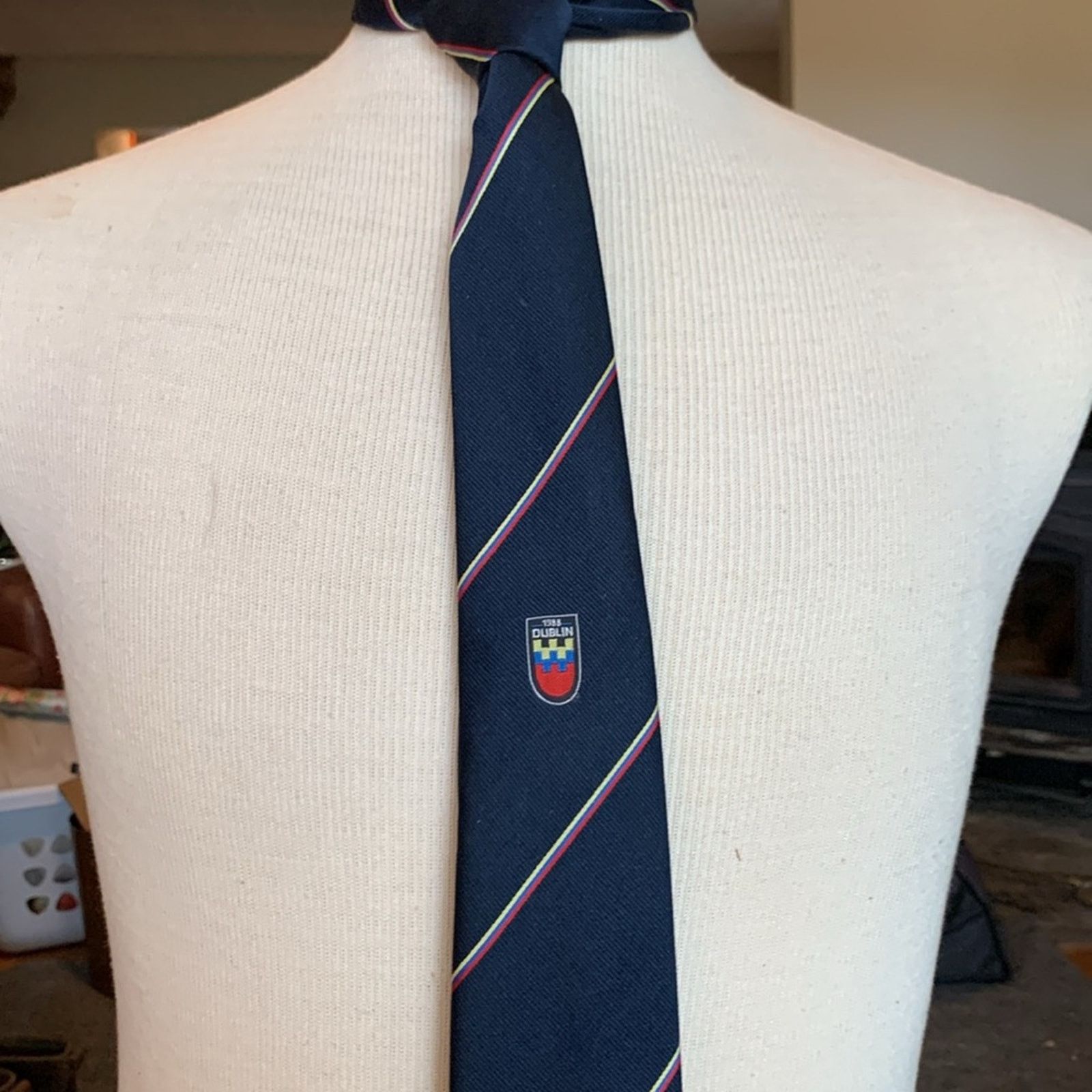 Vintage Rare Dublin 1988 1,000 year anniversary celebration necktie Size ONE SIZE - 5 Thumbnail
