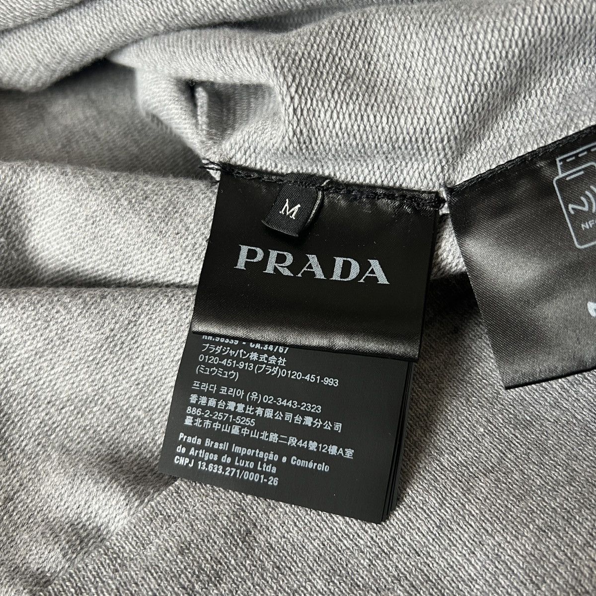Prada 🔥🔥 Prada Crest Logo Sweatshirt Size US M / EU 48-50 / 2 - 9 Thumbnail
