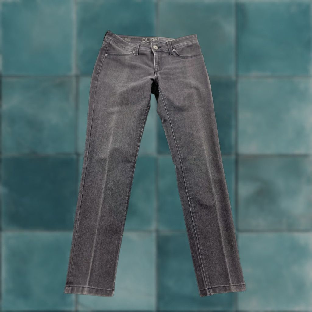 DL1961 DL1961 Jeans Women’s 29 Dark Gray Skinny Emma Leggings Stone Jeans Slim Mid 29 in Gray Embroidered Logo Zipper Button Pockets Stretch Studded Women Size 29" - 1 Thumbnail
