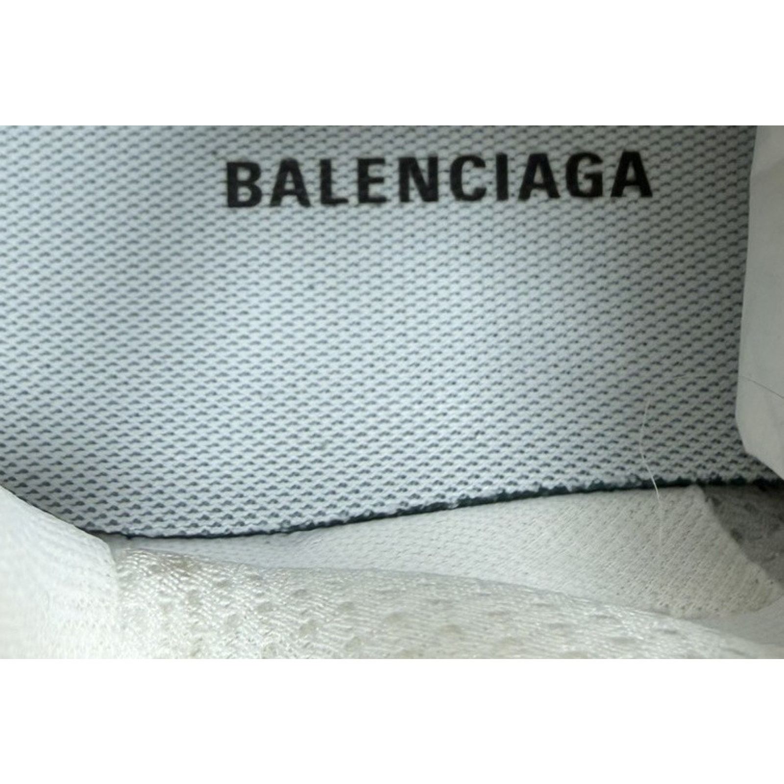 Balenciaga Size 34EU/4W - Balenciaga Runner Distressed NEW Size US 4 / IT 34 - 10 Thumbnail