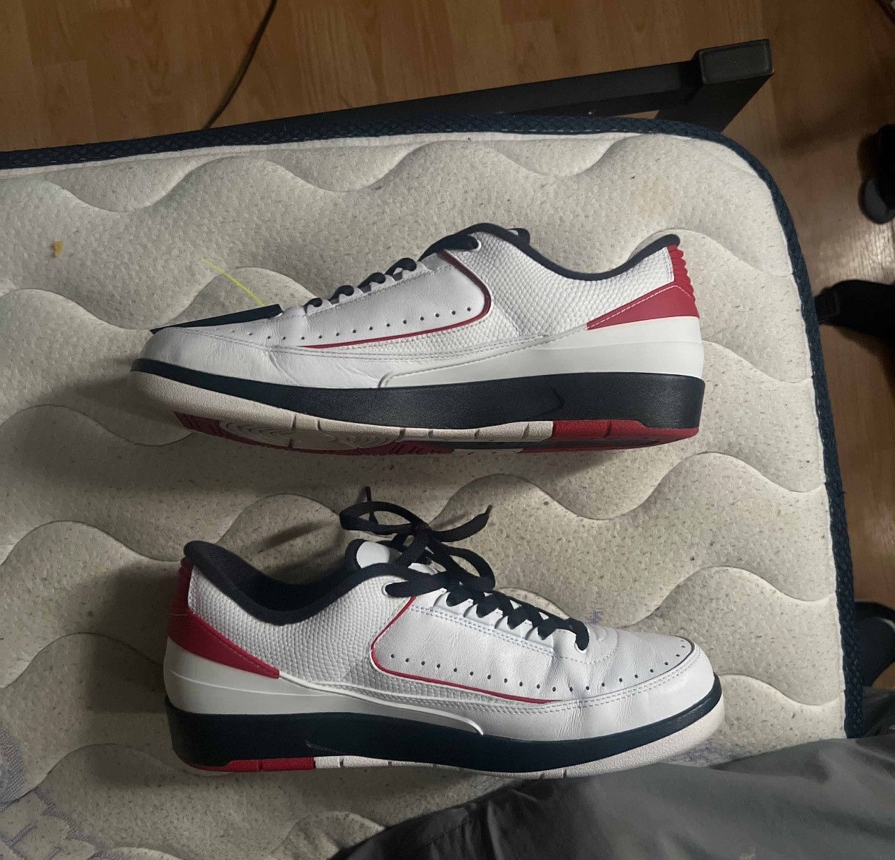 Jordan Brand Air Jordan 2 Retro Low ‘Chicago? Size US 12 / EU 45 - 4 Thumbnail