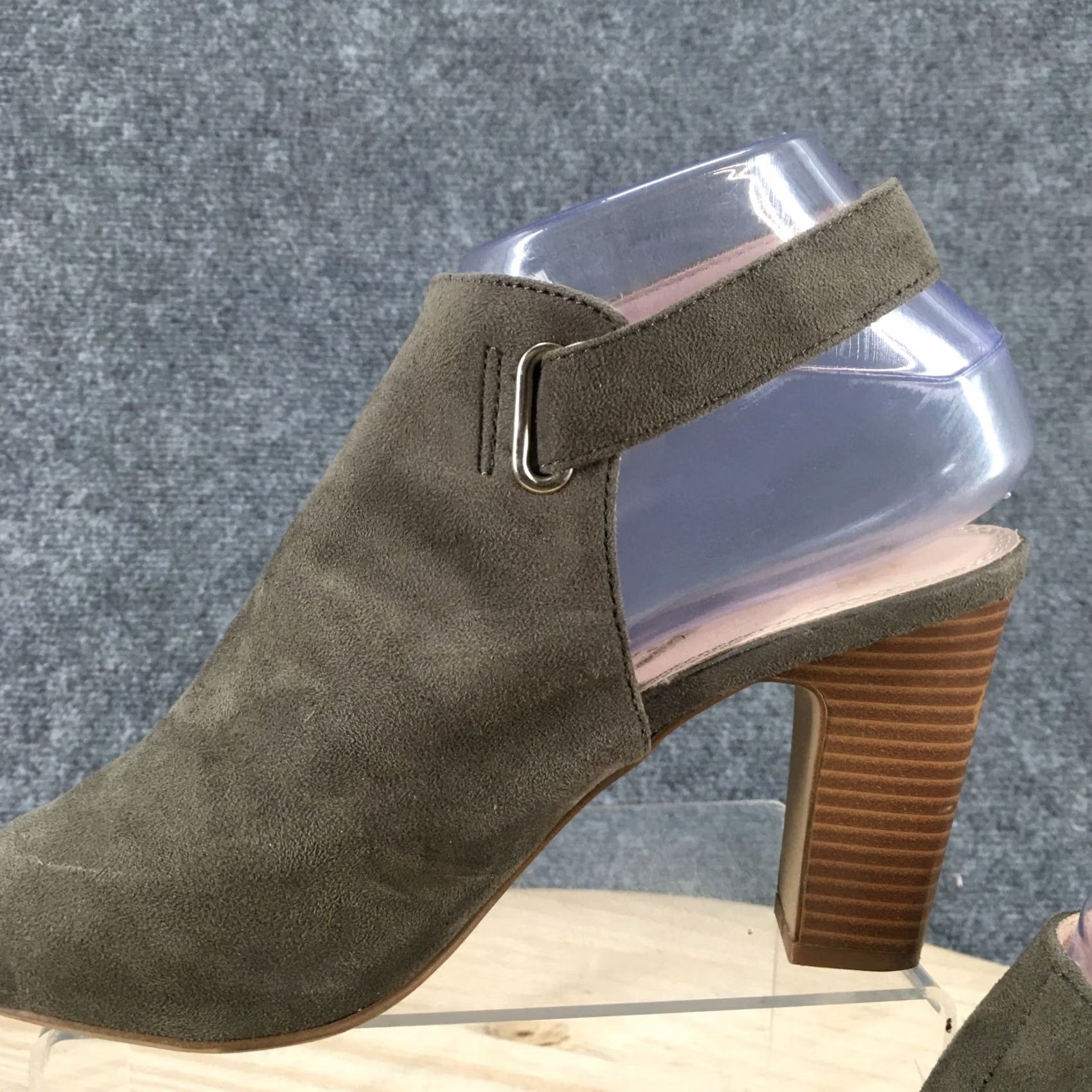 Vintage Kelly & Katie Sandals Womens 7.5 Sonyah Heels Peep Toe Slingback Green Fabric - Casual - M - Green - Sandal - Heel Block - 3.5 in - Women Size US 8 / IT 38 - 4 Thumbnail