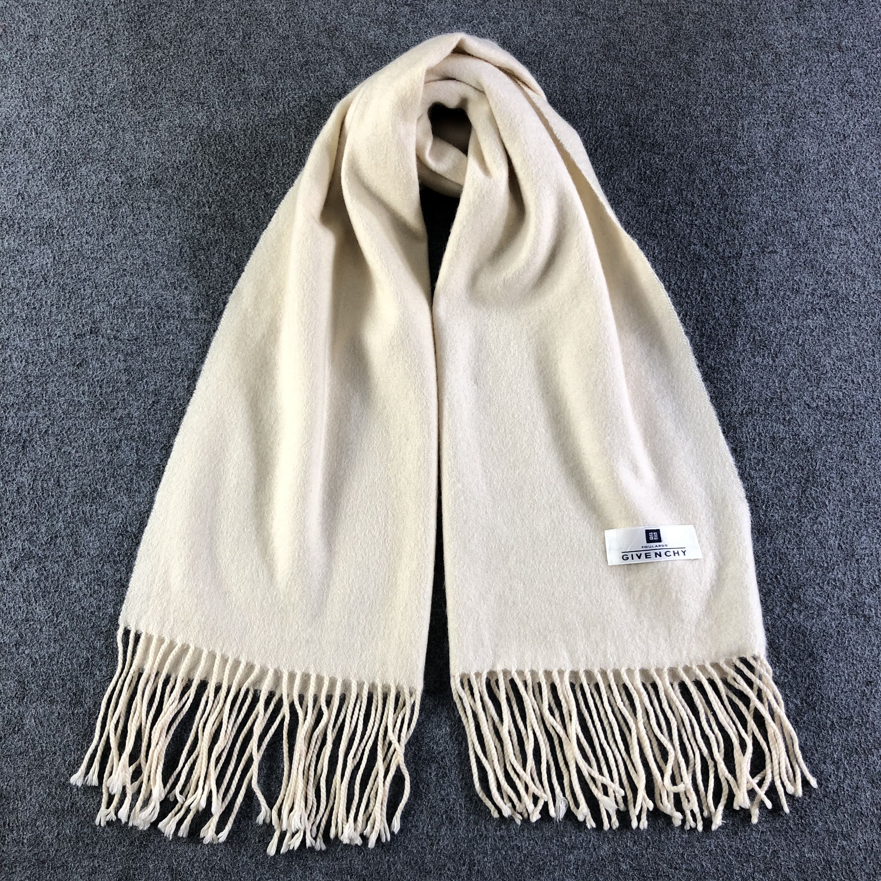Vintage Givenchy Scarf / Muffler / Neckwear P061 Size ONE SIZE - 1 Thumbnail