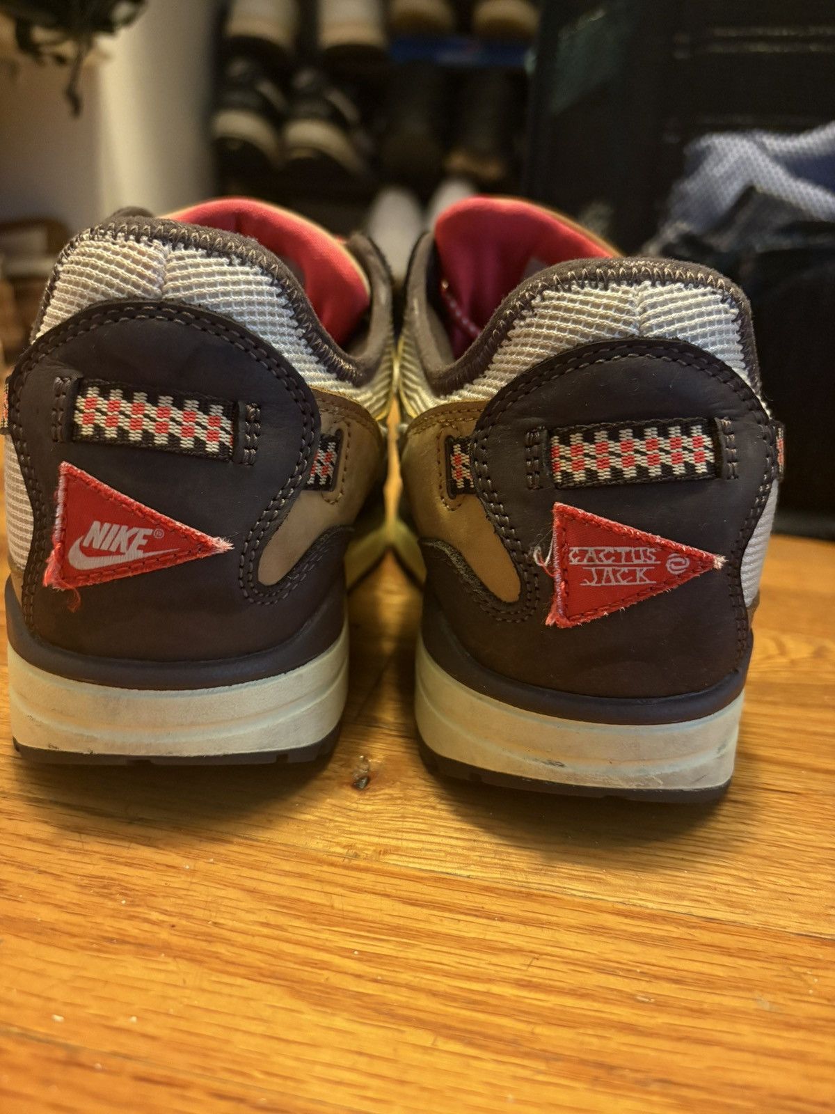 Nike × Travis Scott Nike Air Max 1 x Cactus Jack Baroque Brown Size US 11 / EU 44 - 5 Thumbnail