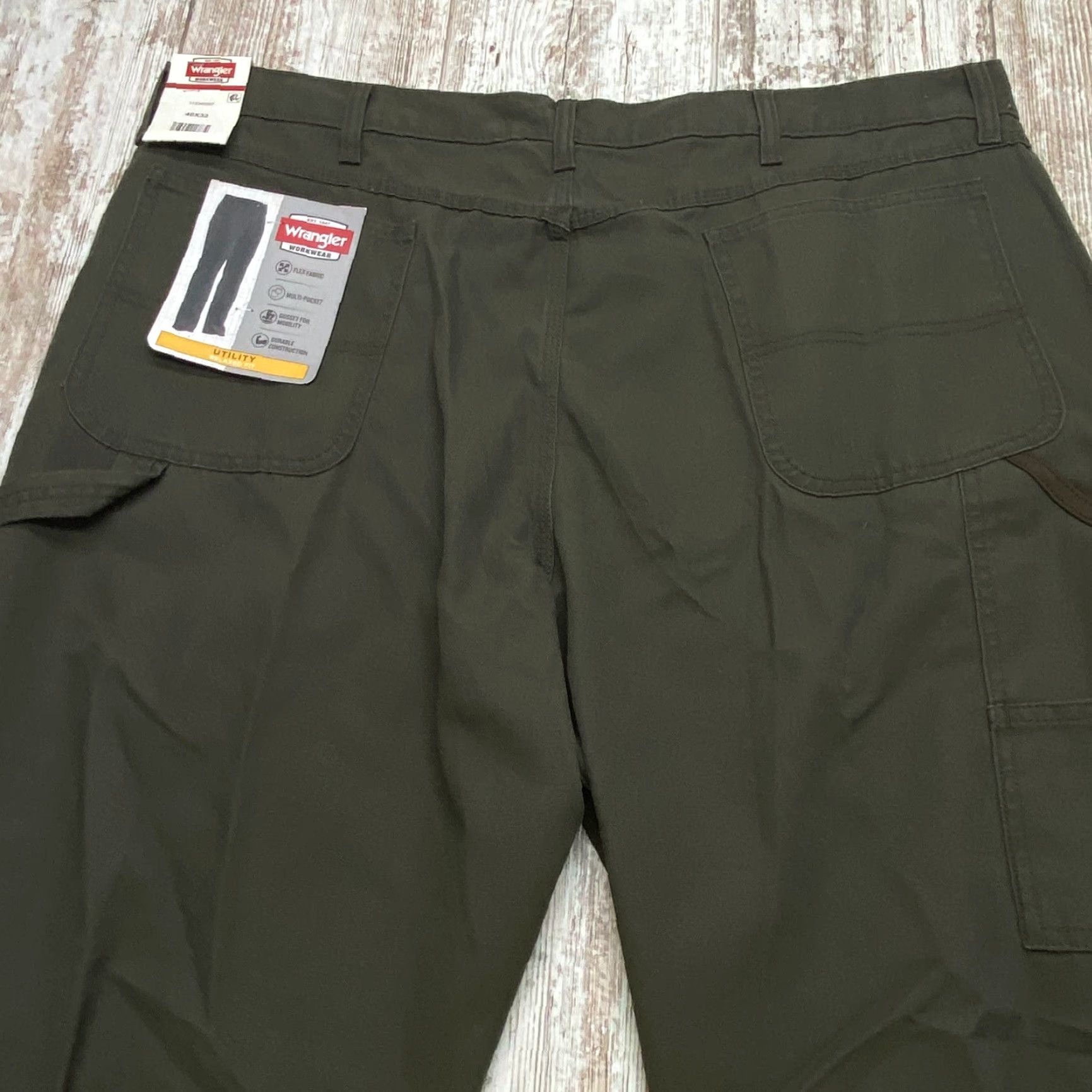 Wrangler VINTAGE NWT Wrangler Workwear Utility Pant 40x32 Olive Relaxed Fit Pockets Canvas NEW Size US 40 / EU 56 - 7 Thumbnail