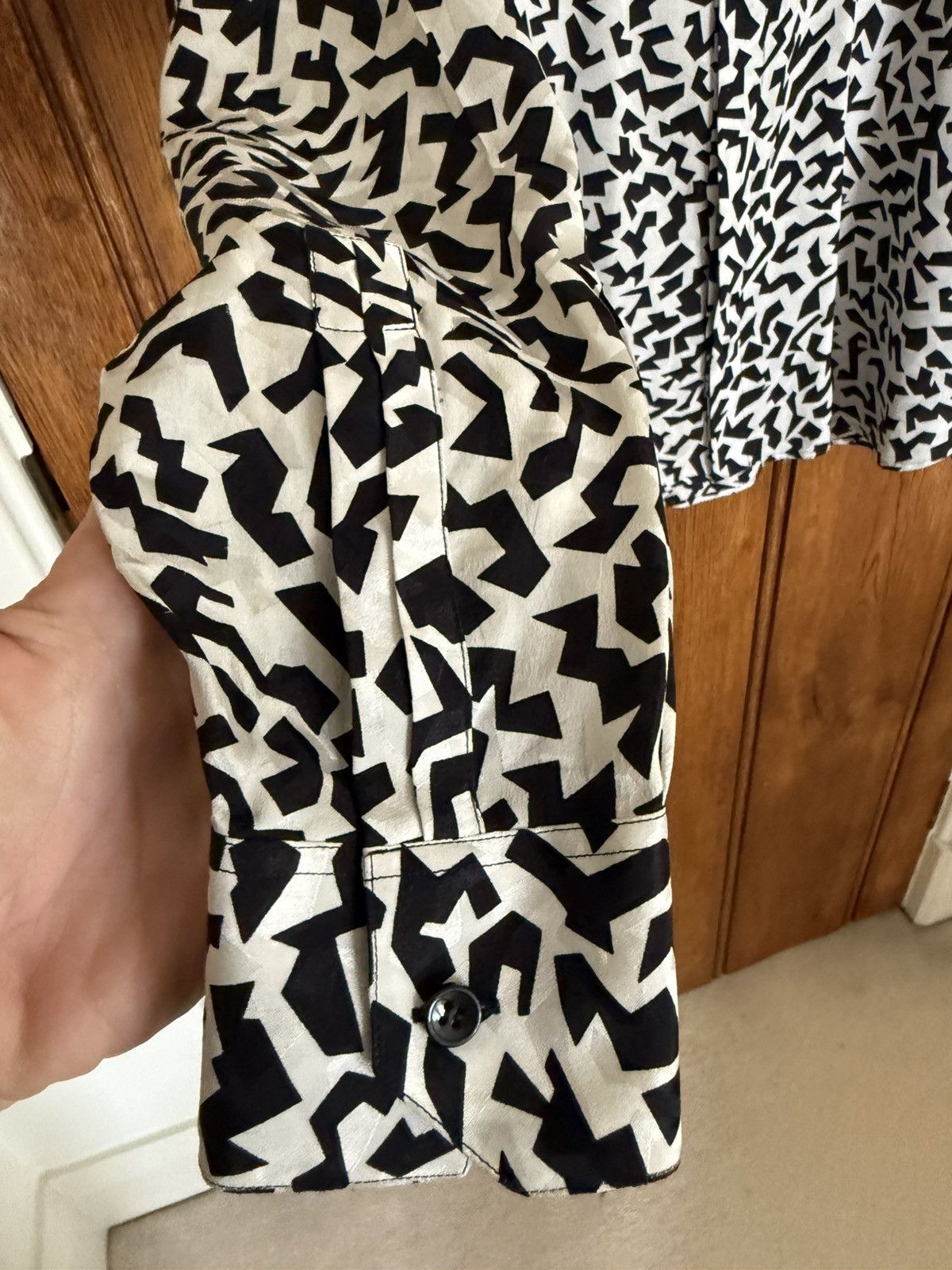 Saint Laurent Paris FW21 Saint Laurent silk geometric black white shirt grail Size US L / EU 52-54 / 3 - 14 Thumbnail