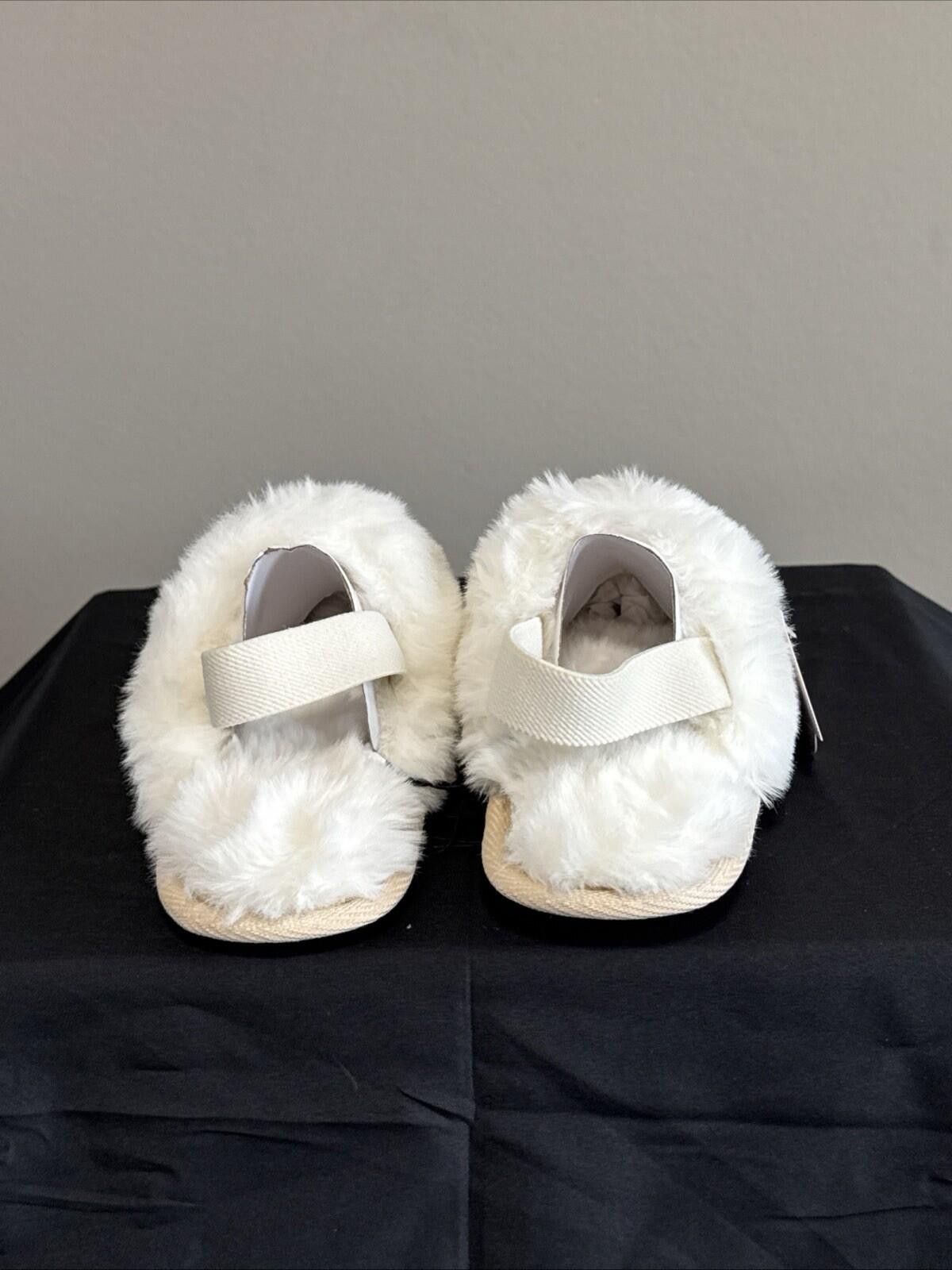 Other Holiday Time Mommy & Me Metallic Gold Slippers 9-10 (364) Size US 9.5 / IT 39.5 - 4 Thumbnail