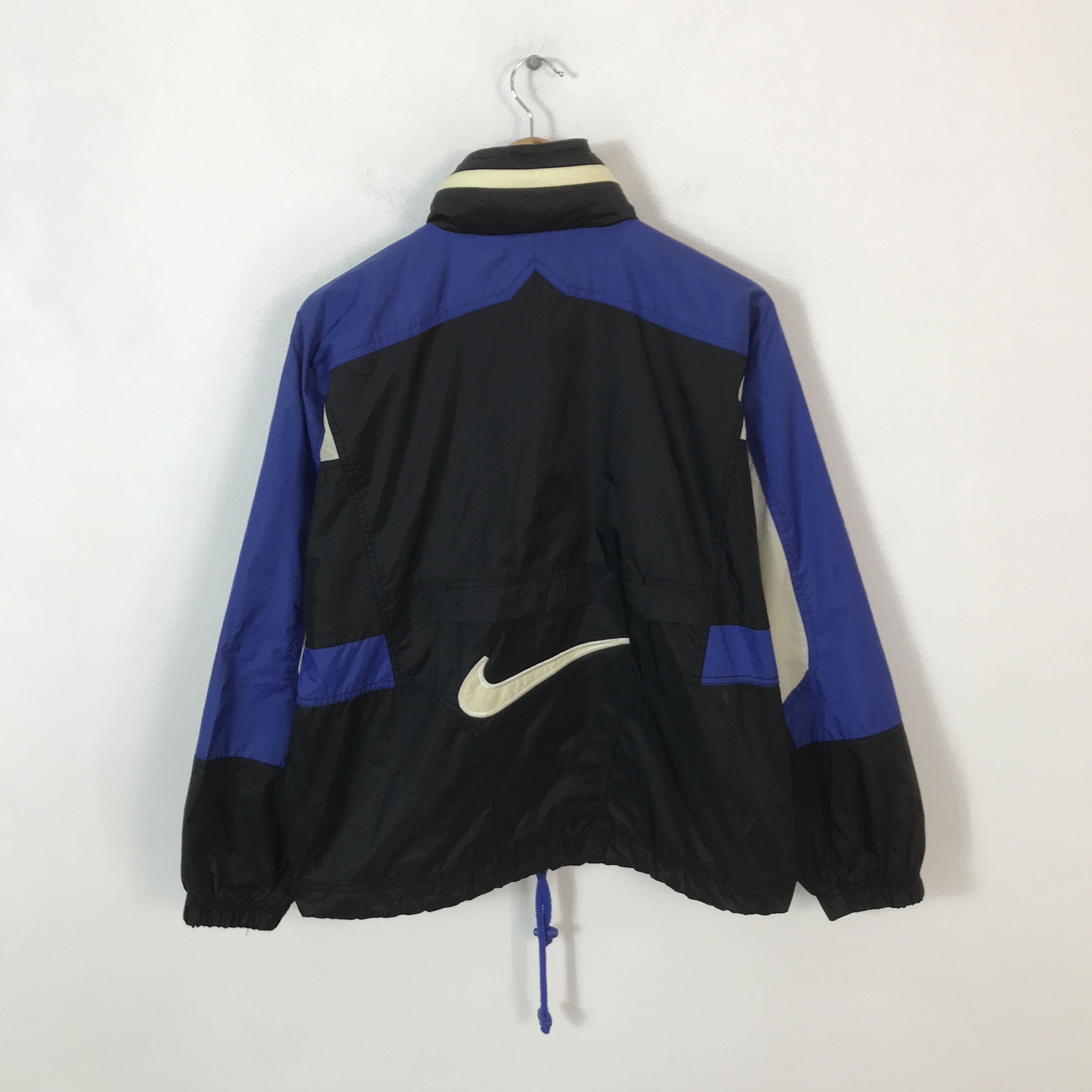 Nike Vintage 90s Nike Light jacket Size US S / EU 44-46 / 1 - 3 Thumbnail
