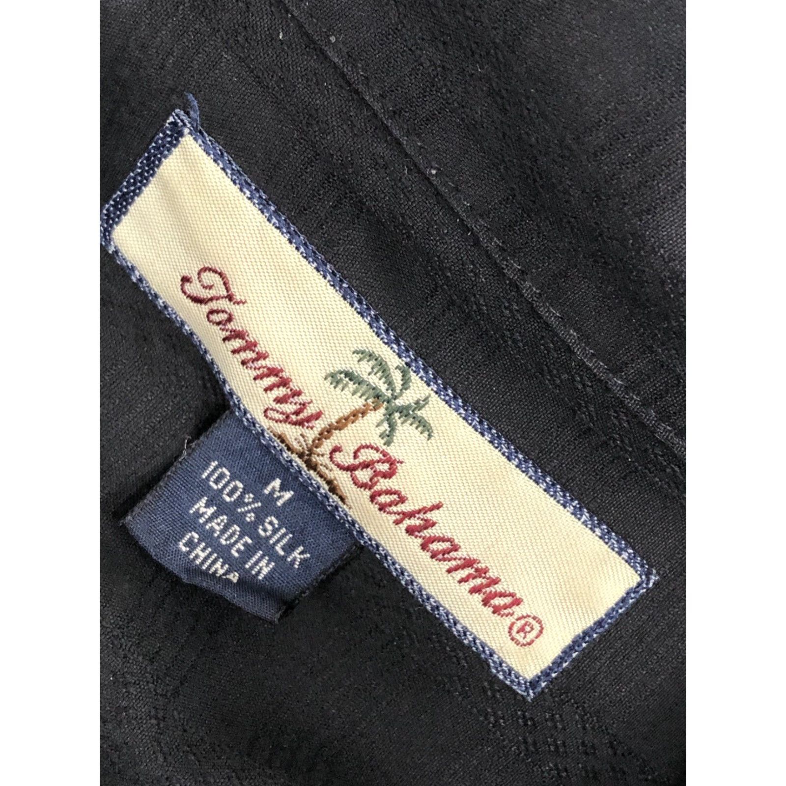 Tommy Bahama TOMMY BAHAMA Embroidered KING OF THE GREEN Golf SILK Mens Shirt M Black Short Sleeve Button-Up Size US M / EU 48-50 / 2 - 5 Thumbnail