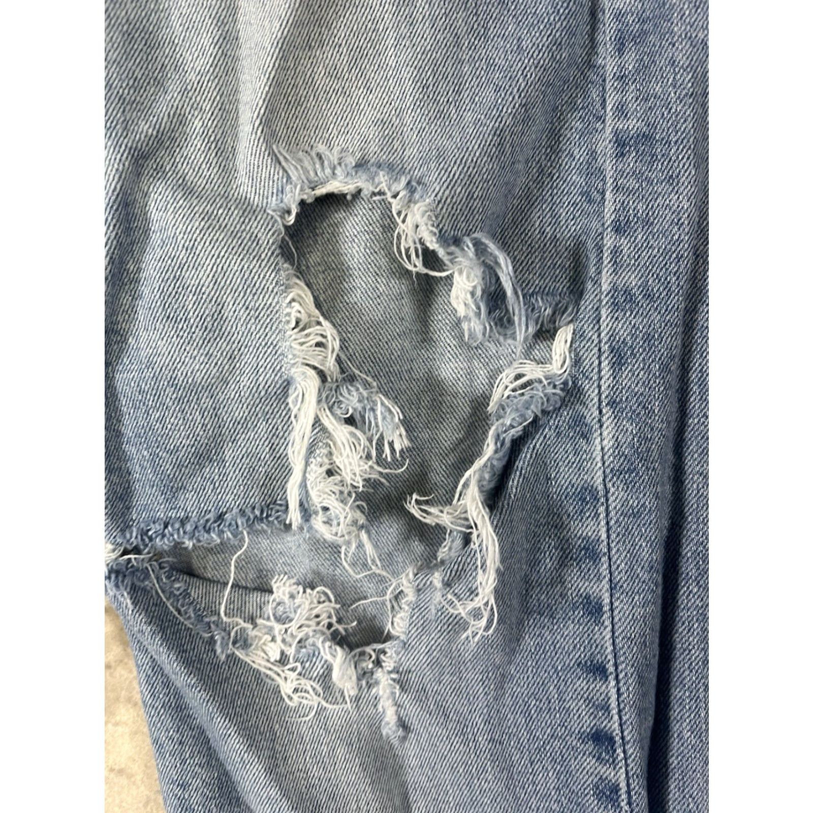 Levi's Levi's Jeans Men 510 Distressed Regular Straight 32x30 Blue Cotton Denim Pockets Zippered Pocket Size US 32 / EU 48 - 7 Thumbnail