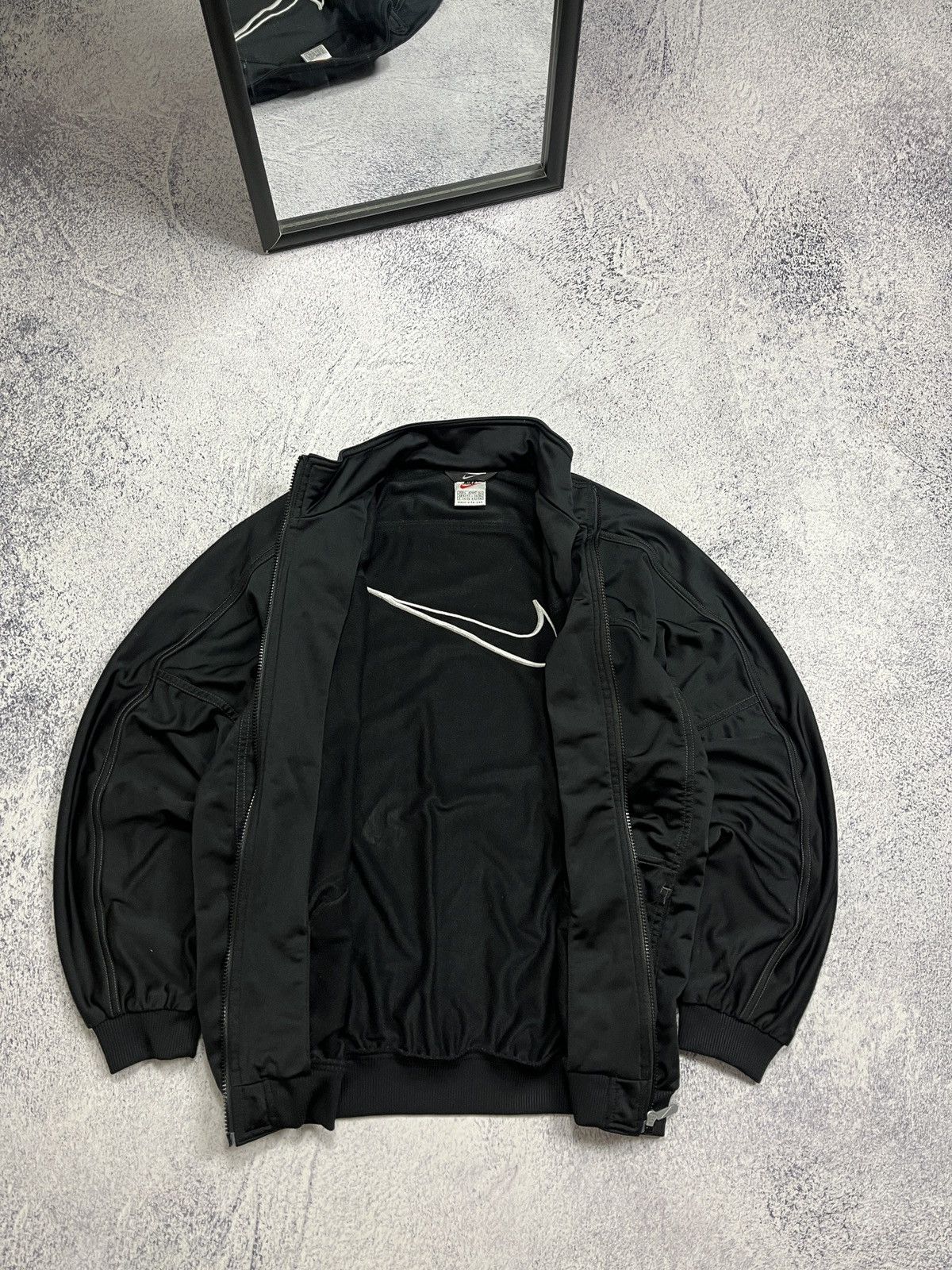 Nike × Vintage 90’s Nike Track Jacket Retro Rare Drill Swoosh Logo Jacket Size US L / EU 52-54 / 3 - 6 Thumbnail