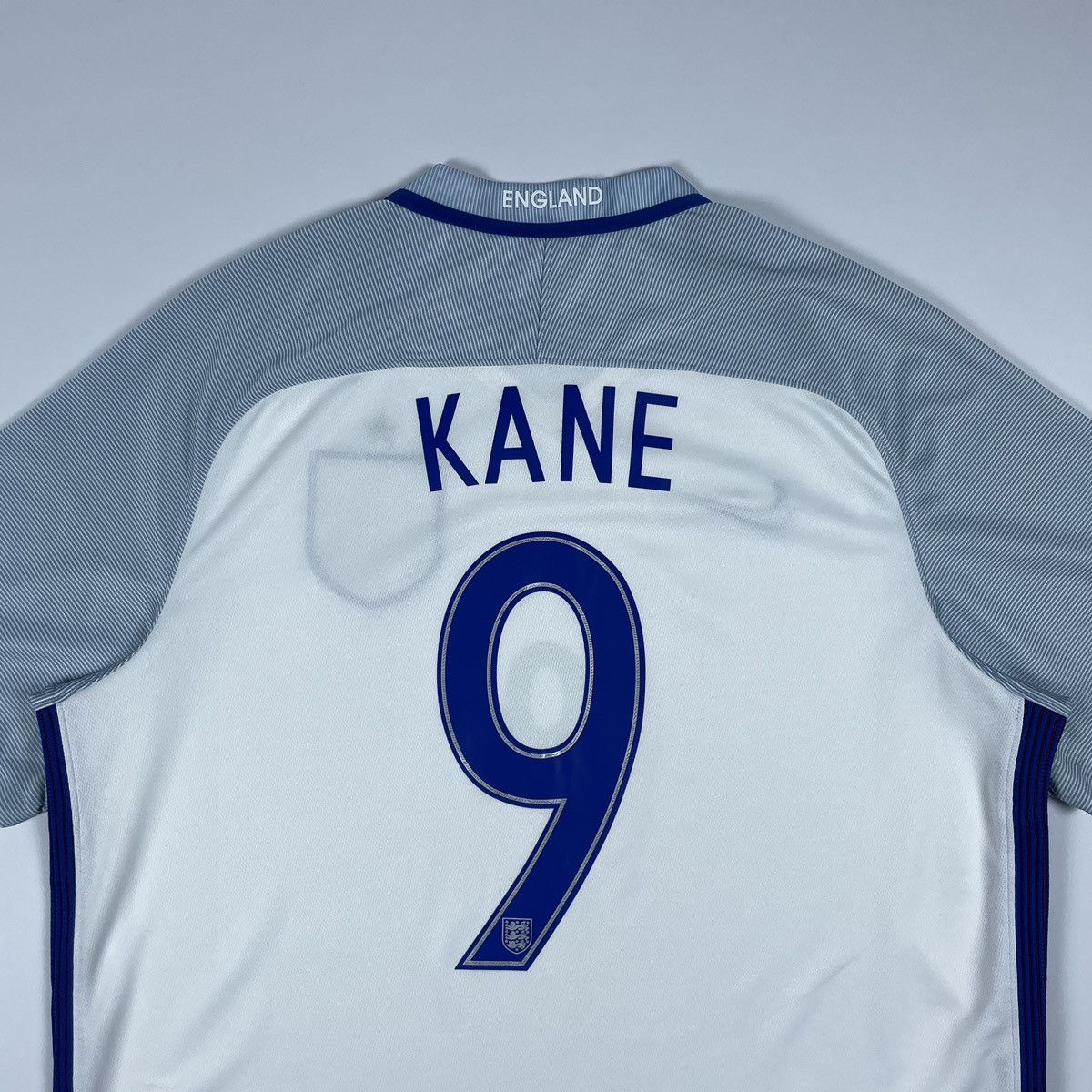 Nike Nike England Harry Kane #9 Soccer Jersey Size US XL / EU 56 / 4 - 12 Thumbnail