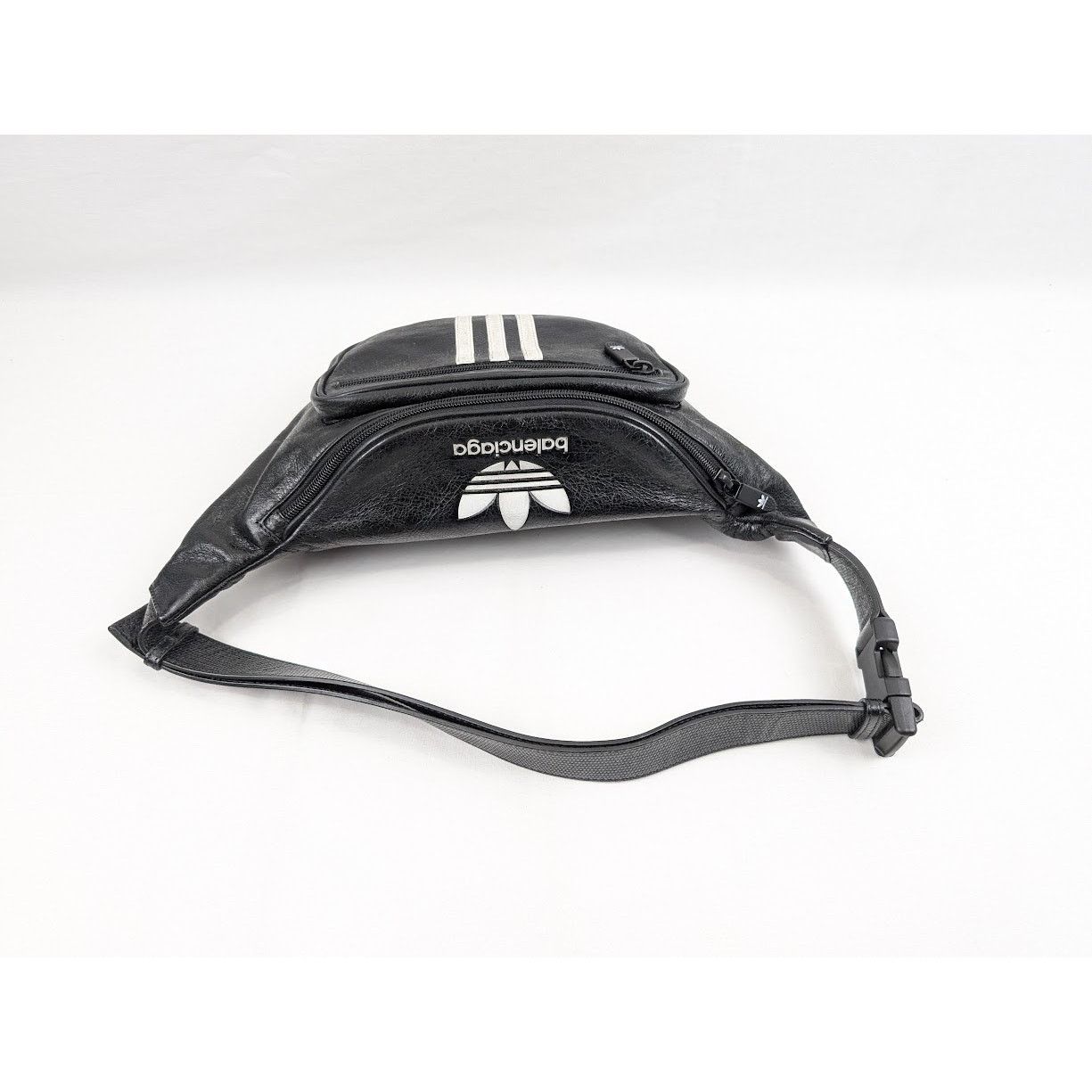Adidas × Balenciaga o1rshd1 Size: OS / Belt Bag in Black/White Size ONE SIZE - 11 Thumbnail