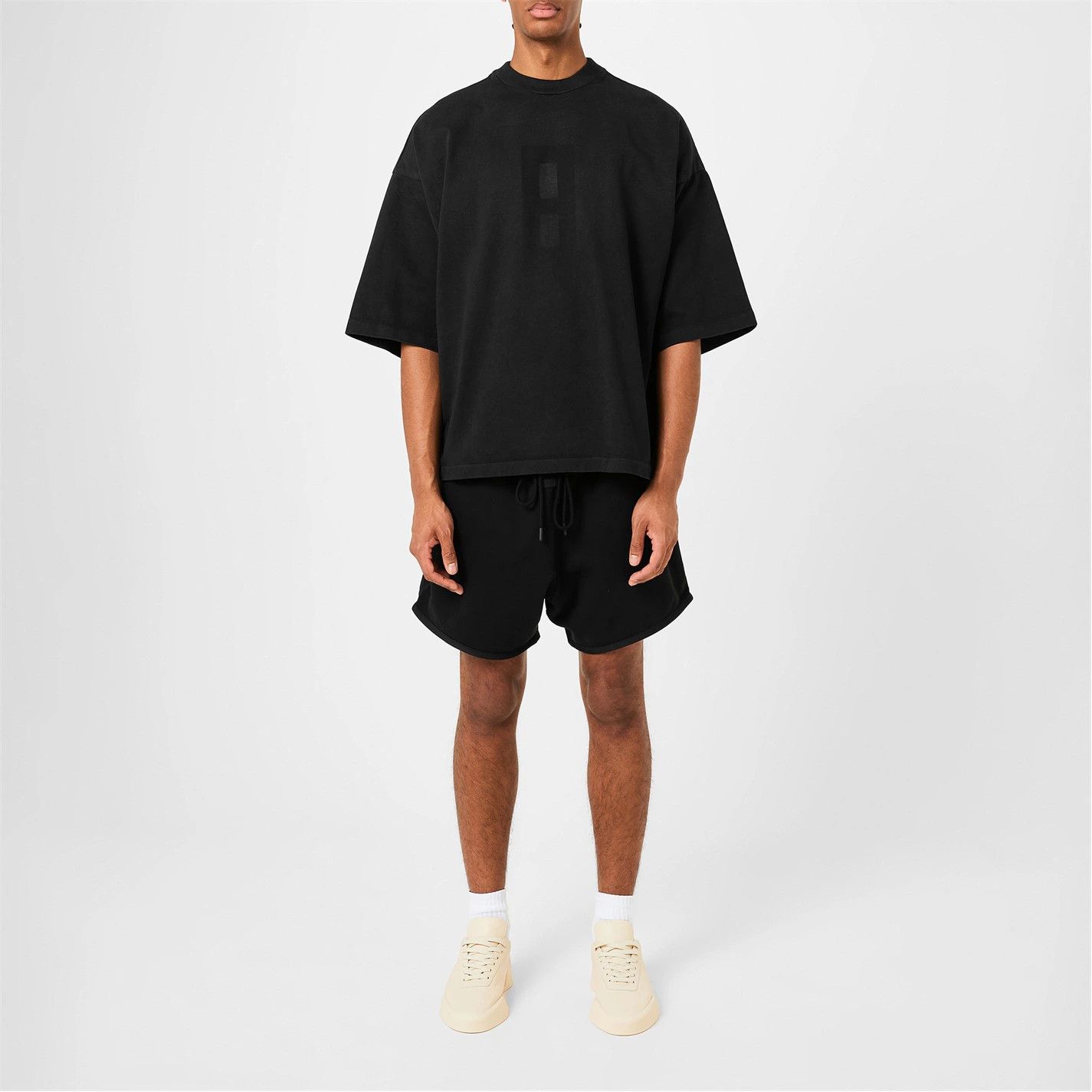 Fear of God o1g2r1mq0426 Airbrush 8 T-Shirt in Black Size US L / EU 52-54 / 3 - 5 Thumbnail