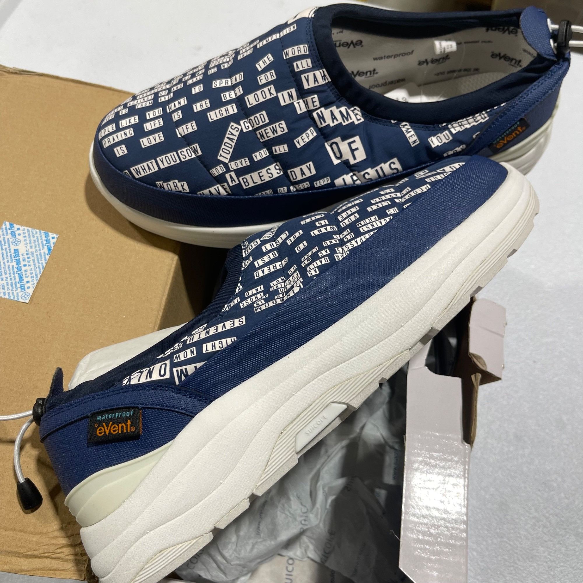 NIB SUICOKE x SEVENTH HEAVEN NAVY LOW EDITION PEPPER US 11