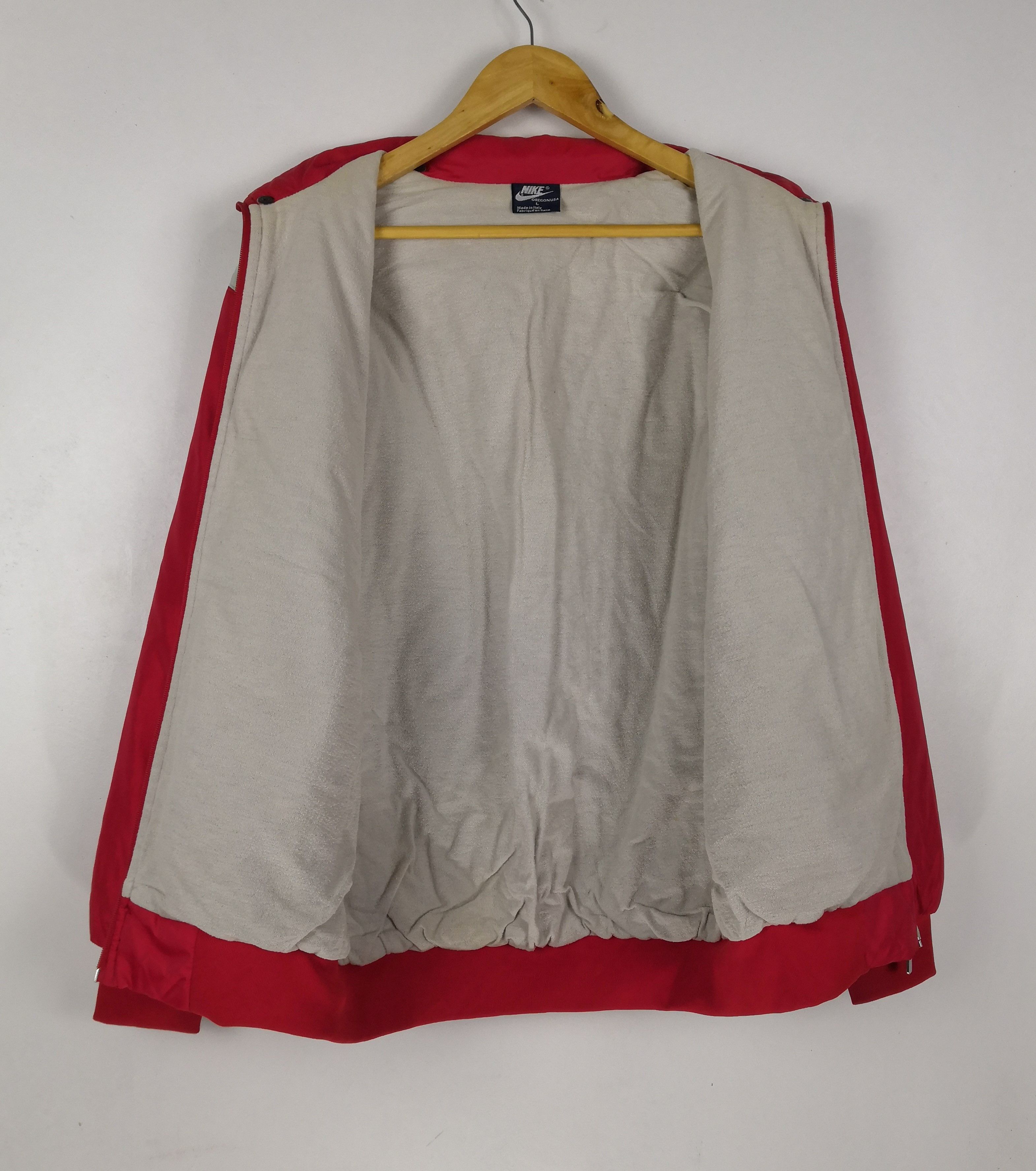 Nike Vintage 90s Nike Puffer Hoodie Jacket Made In Italy Size US L / EU 52-54 / 3 - 3 Thumbnail