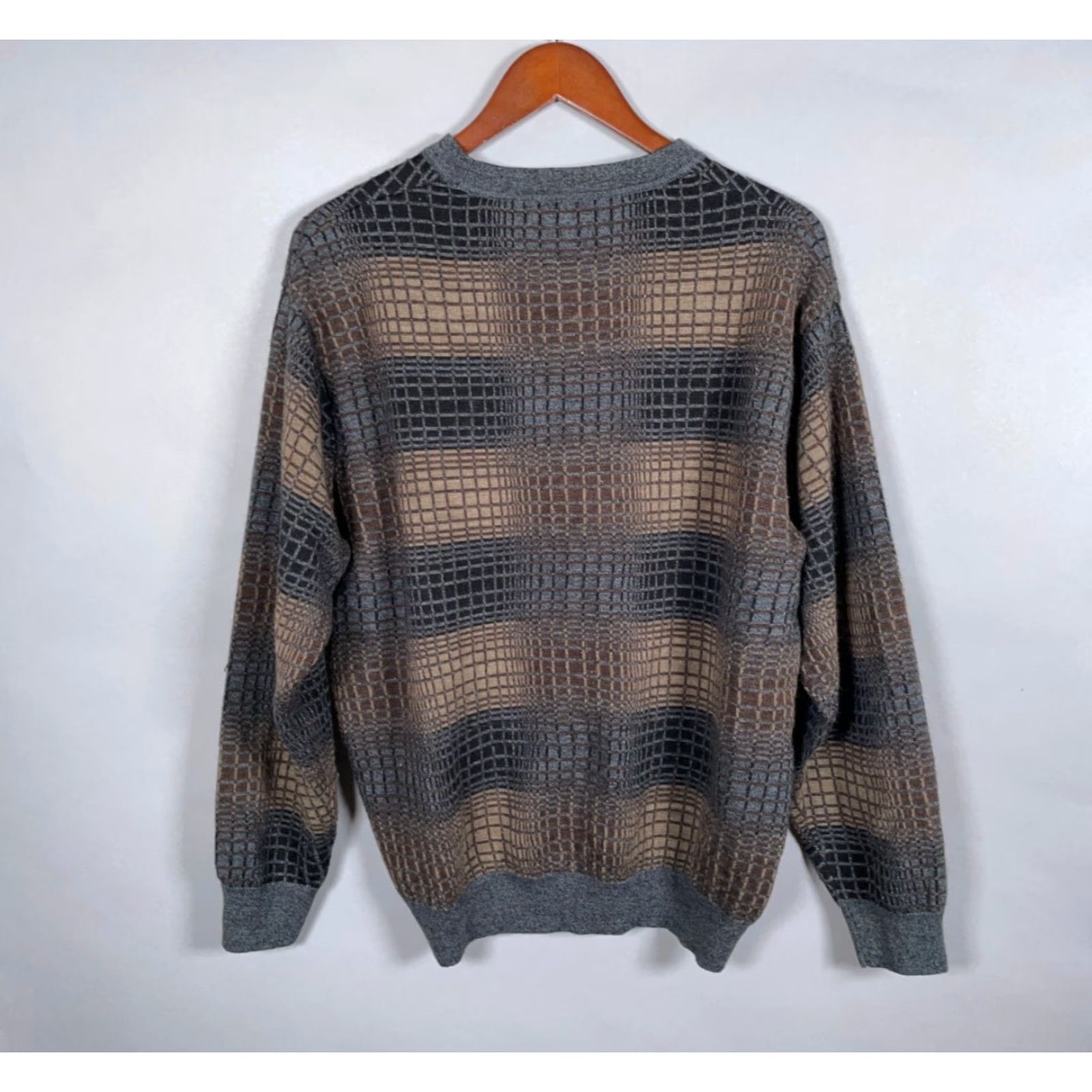 Vintage VINTAGE Tagio Wool Blend Check Sweater Adult Large Brown Lightweight Knit 90s Dad Preppy Mens Size US L / EU 52-54 / 3 - 2 Thumbnail