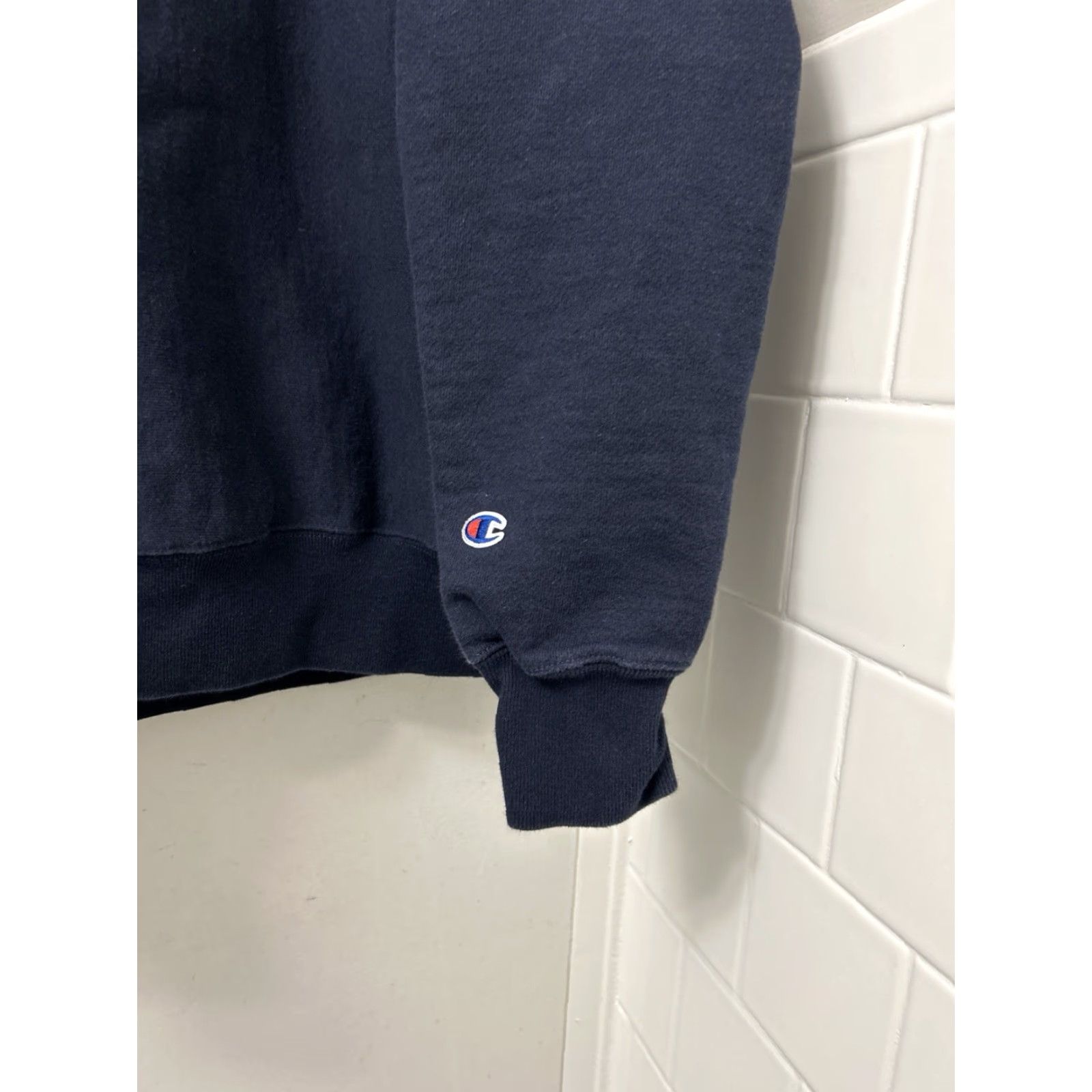 Champion VINTAGE Champion Reverse Weave Crewneck Sweatshirt Mens M Navy Logo Pullover Sweatshirt Size US M / EU 48-50 / 2 - 4 Thumbnail