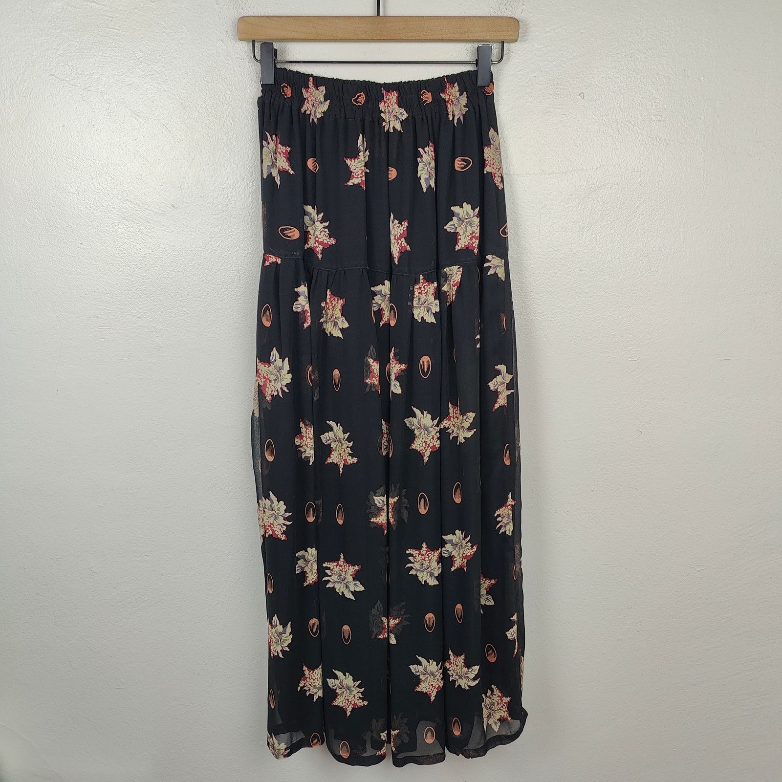 Other Vintage Harari Silk Maxi Skirt Womens Medium Black Floral Size 29" - 1 Thumbnail
