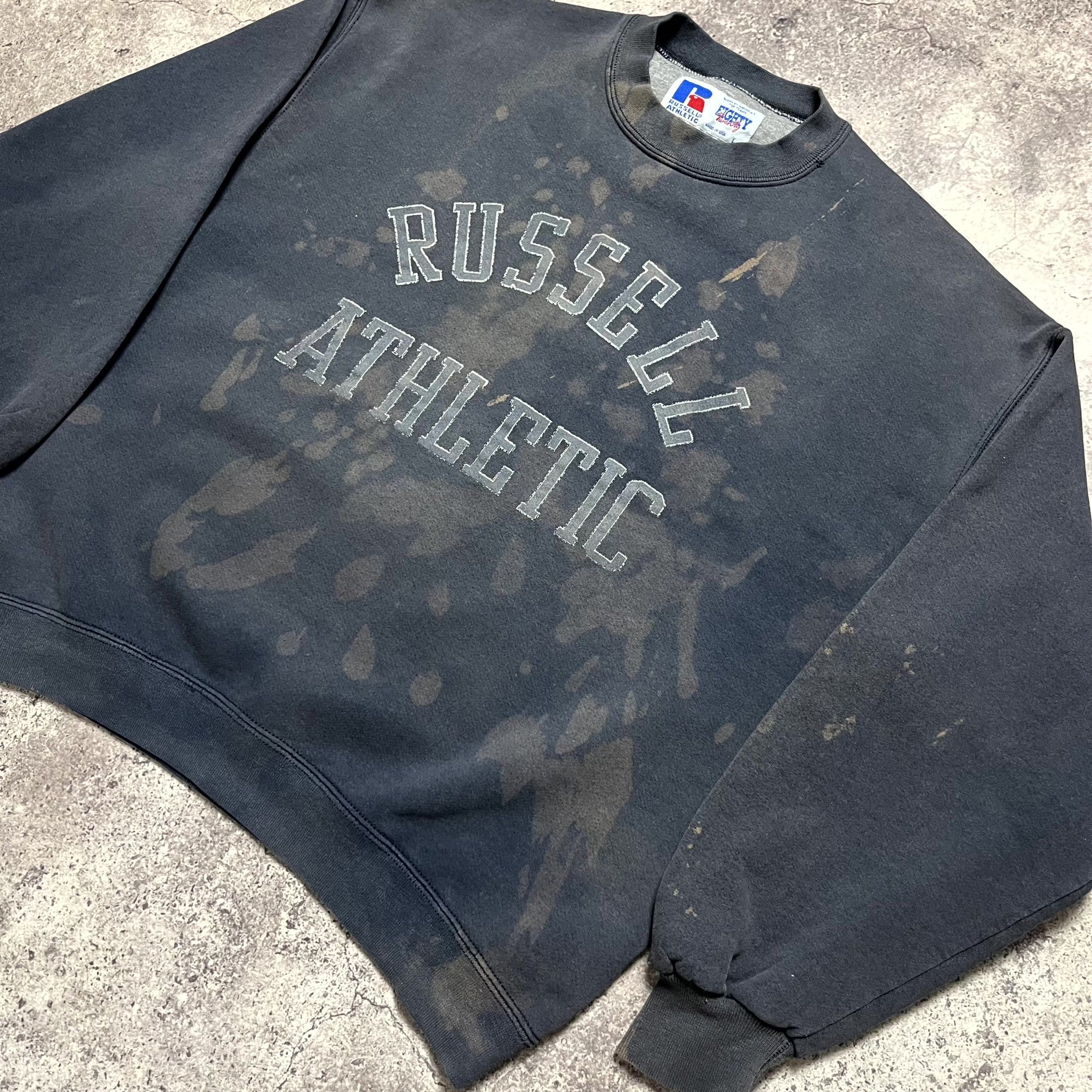 Russell Athletic Vintage Russell Athletic Distressed Gray Sweatshirt Size L Size US L / EU 52-54 / 3 - 4 Thumbnail