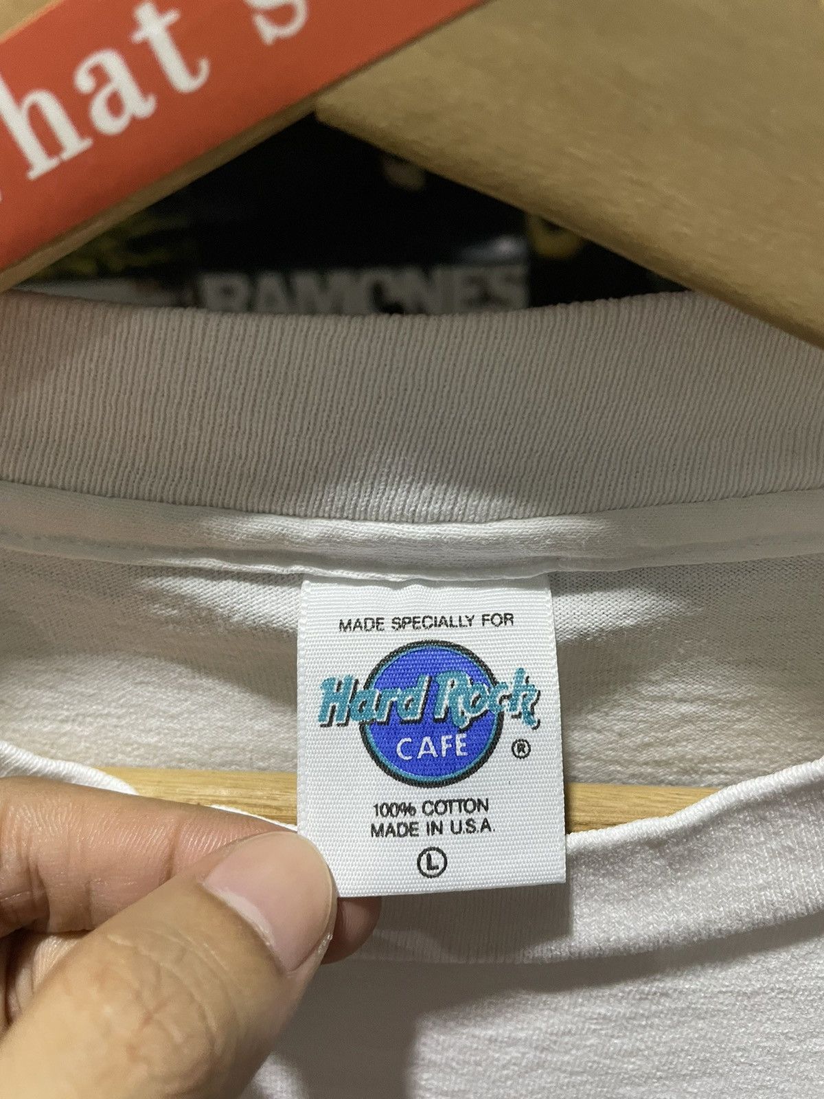 Hard Rock Cafe × Vintage Vintage HRC Rock N Roll Honolulu Tee Size US L / EU 52-54 / 3 - 4 Thumbnail