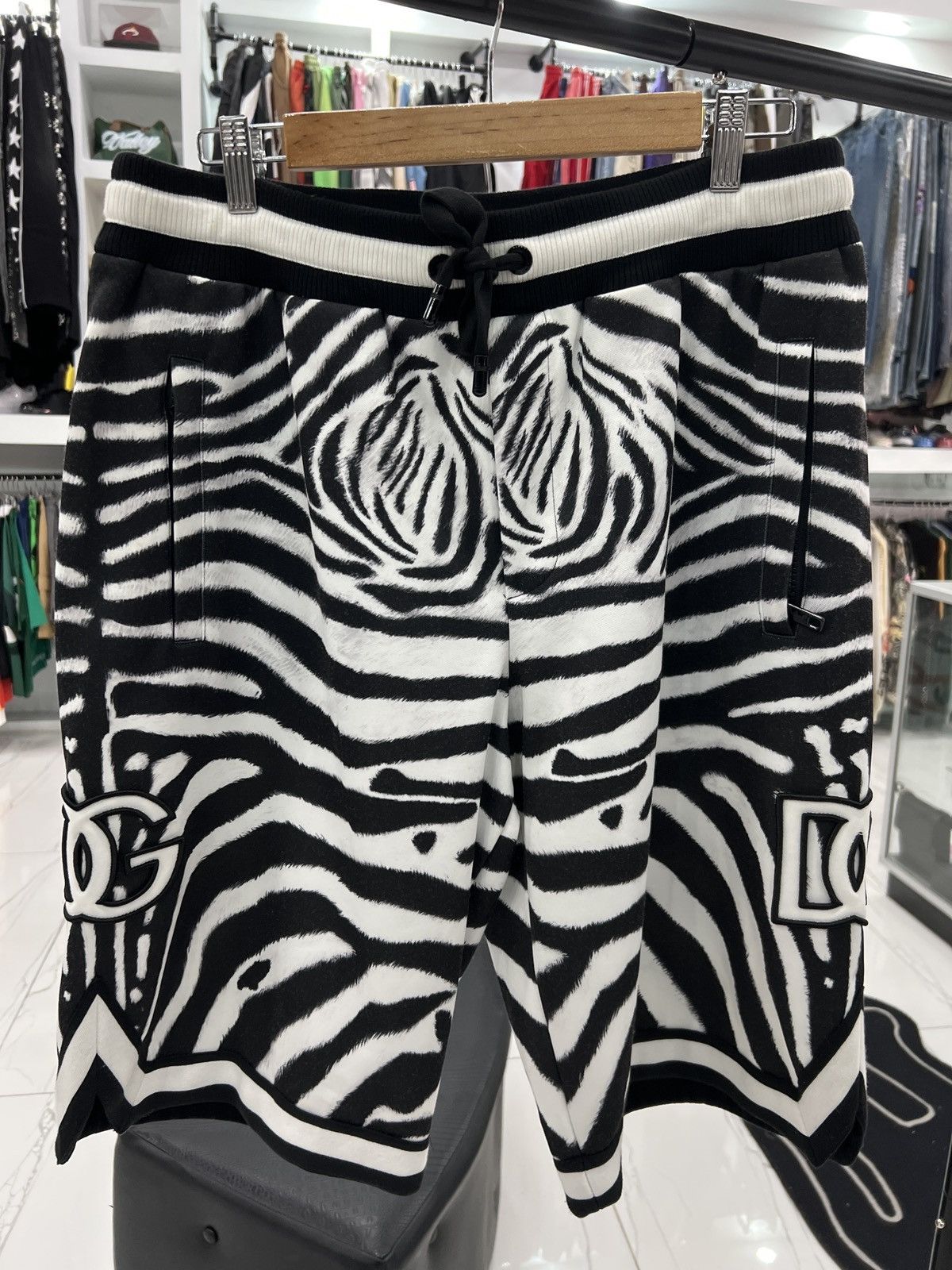 Dolce & Gabbana Dolce & Gabbana Zebra Print Shorts Size US 42 / EU 58 - 1 Thumbnail