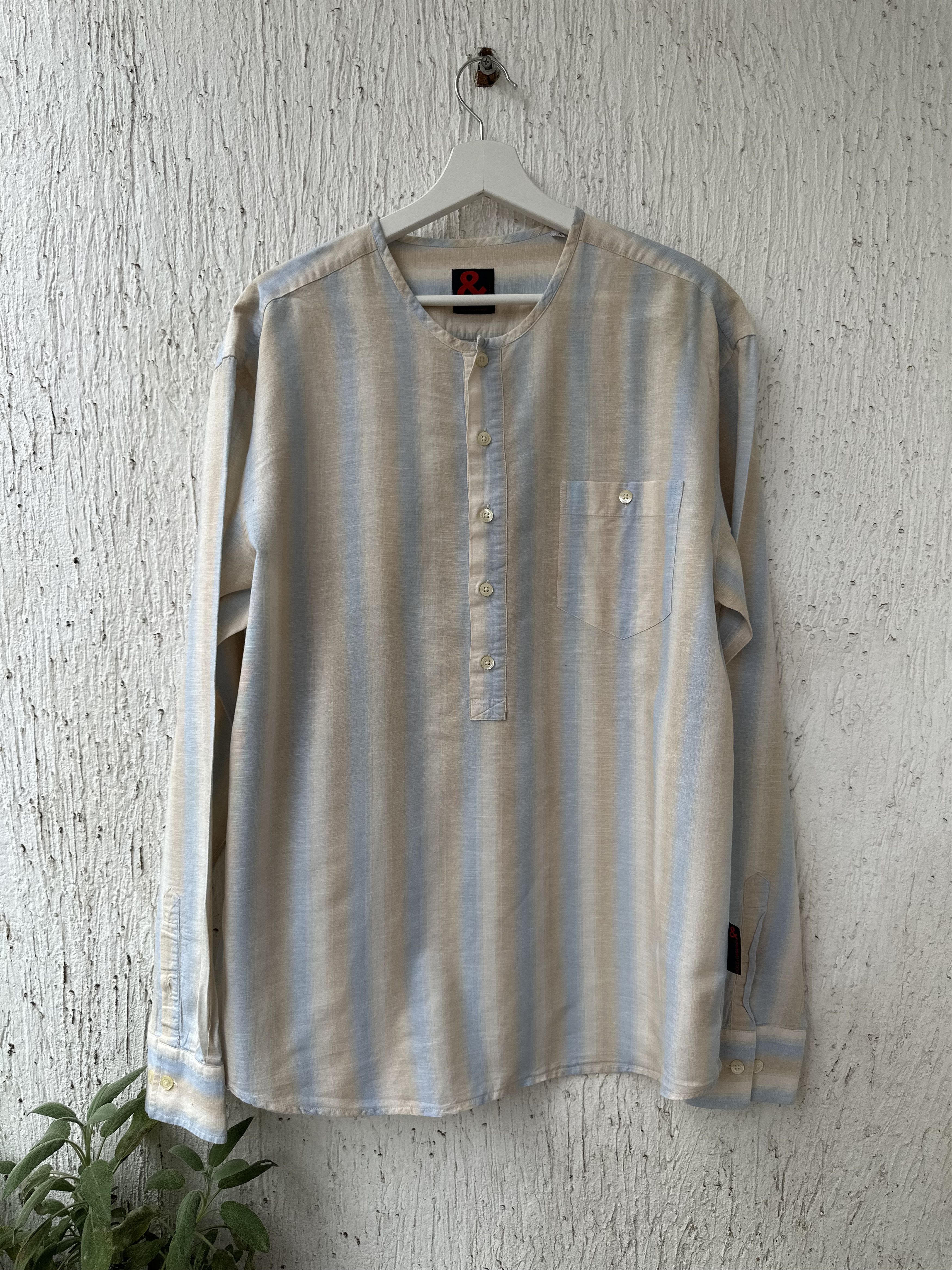 Dolce & Gabbana striped half button shirt Size US M / EU 48-50 / 2 - 1 Thumbnail