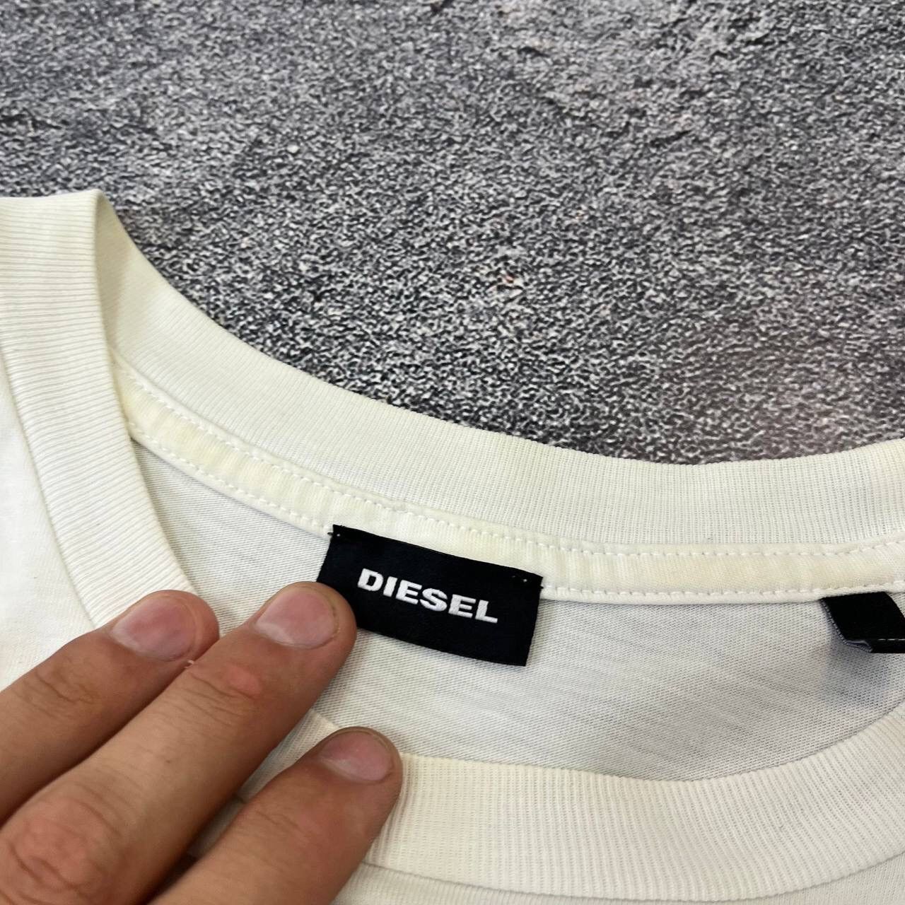 Diesel Vintage Diesel big Center logo Y2K T Shirt streetwear L Size US L / EU 52-54 / 3 - 11 Thumbnail