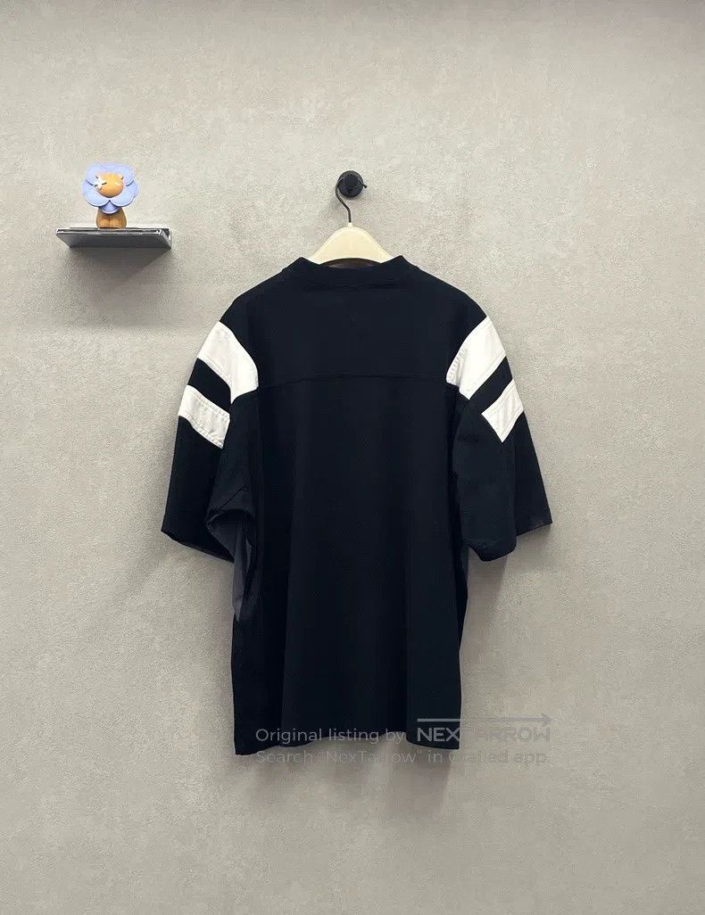 Balenciaga Balenciaga Striped Colorblock Round Neck Printed Letter Lo Size US M / EU 48-50 / 2 - 3 Thumbnail