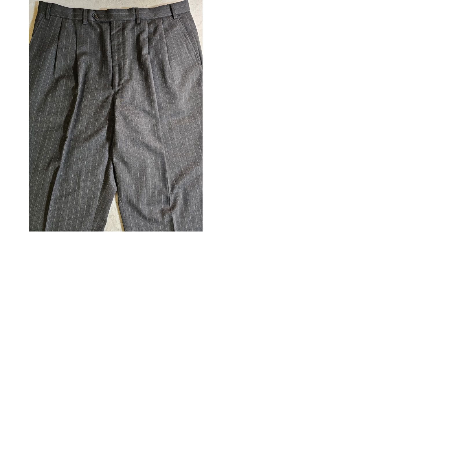 Chaps VINTAGE CHAPS By RALPH LAUREN 100% Wool Grey Pin Striped Suit Mens 42 Long 34x32 Pants Size 42R - 11 Thumbnail