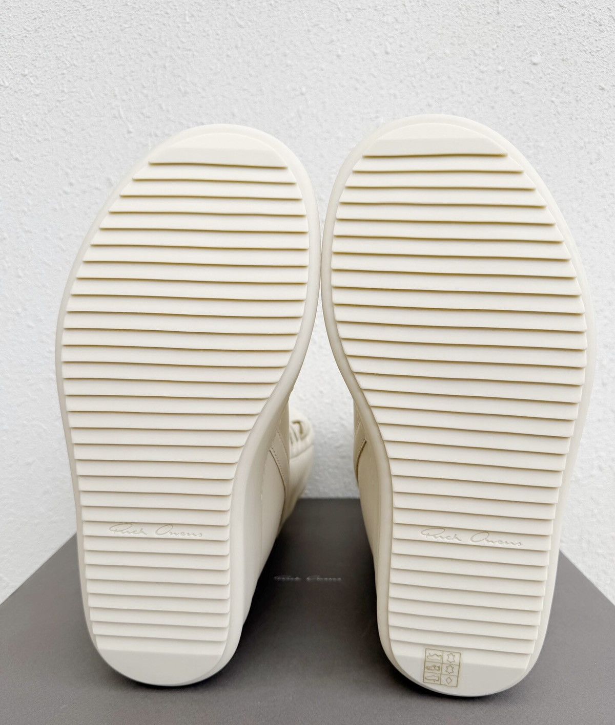 Rick Owens rickowens pure white thick sole high-top shoes Size US 8 / EU 41 - 8 Thumbnail