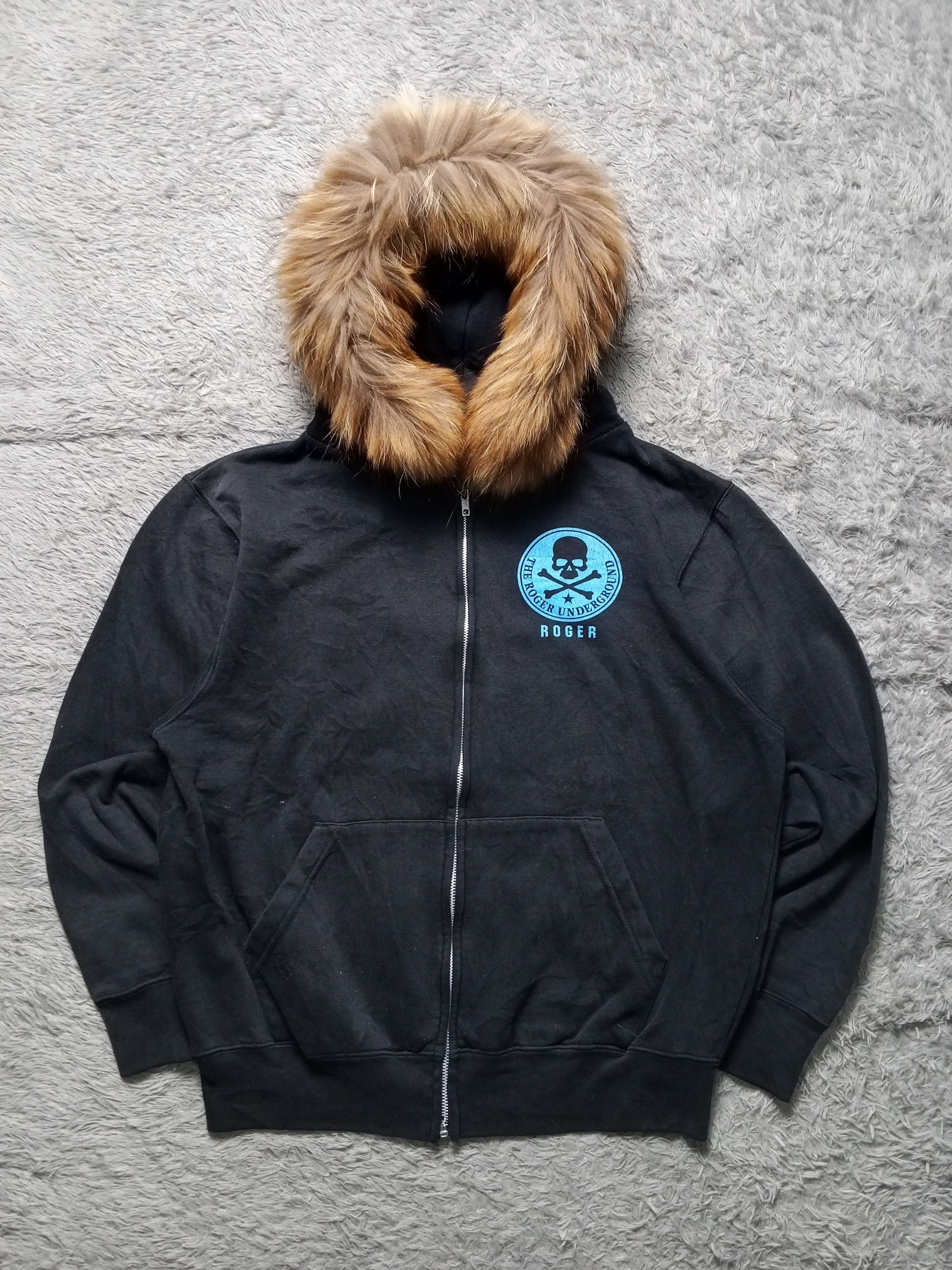 Japanese Brand Vintage Faded Roger Poem Skull Custom Cycle Faux Fur Hoodie Size US L / EU 52-54 / 3 - 2 Thumbnail