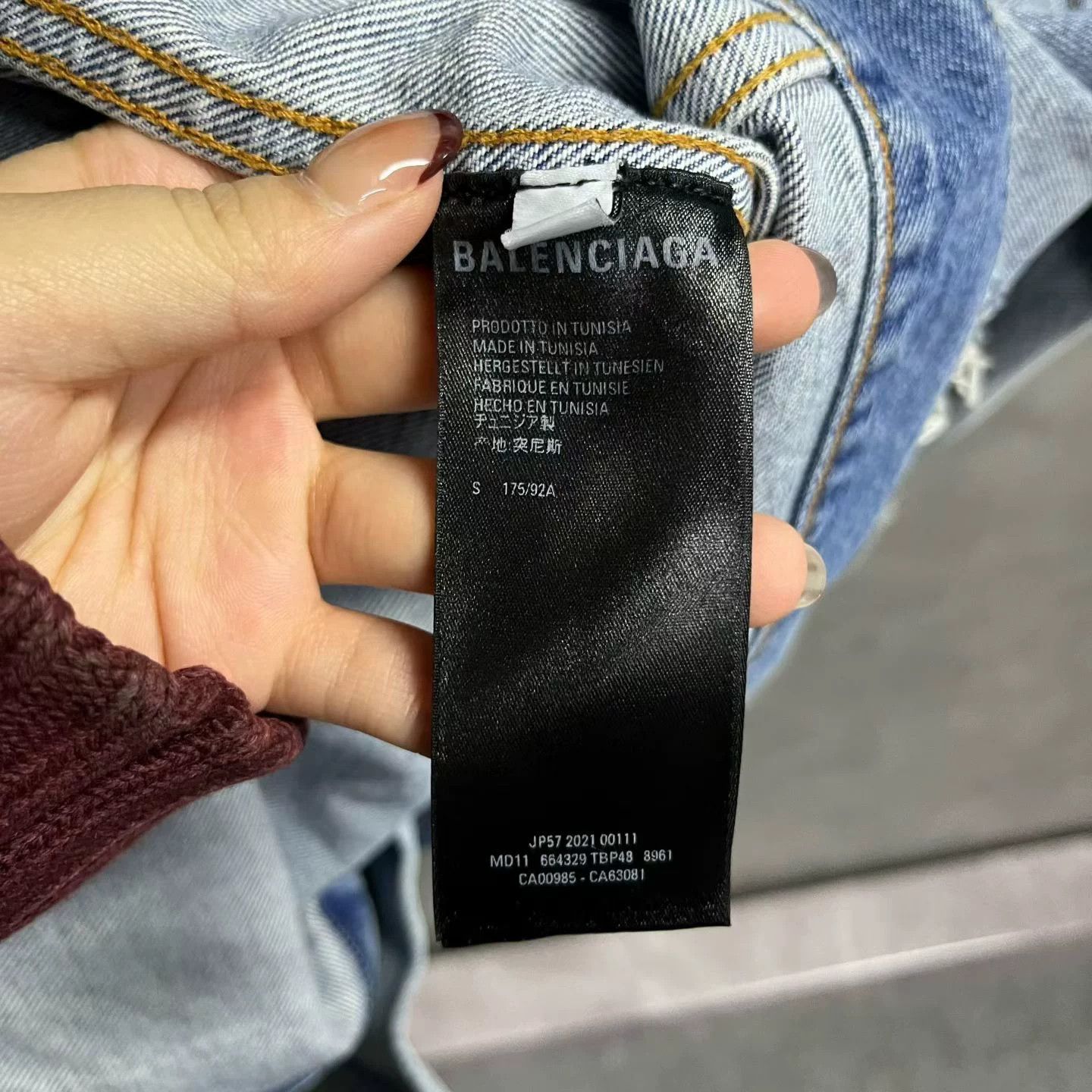 Balenciaga balenciaga oversized light blue denim jacket Size US S / EU 44-46 / 1 - 3 Thumbnail