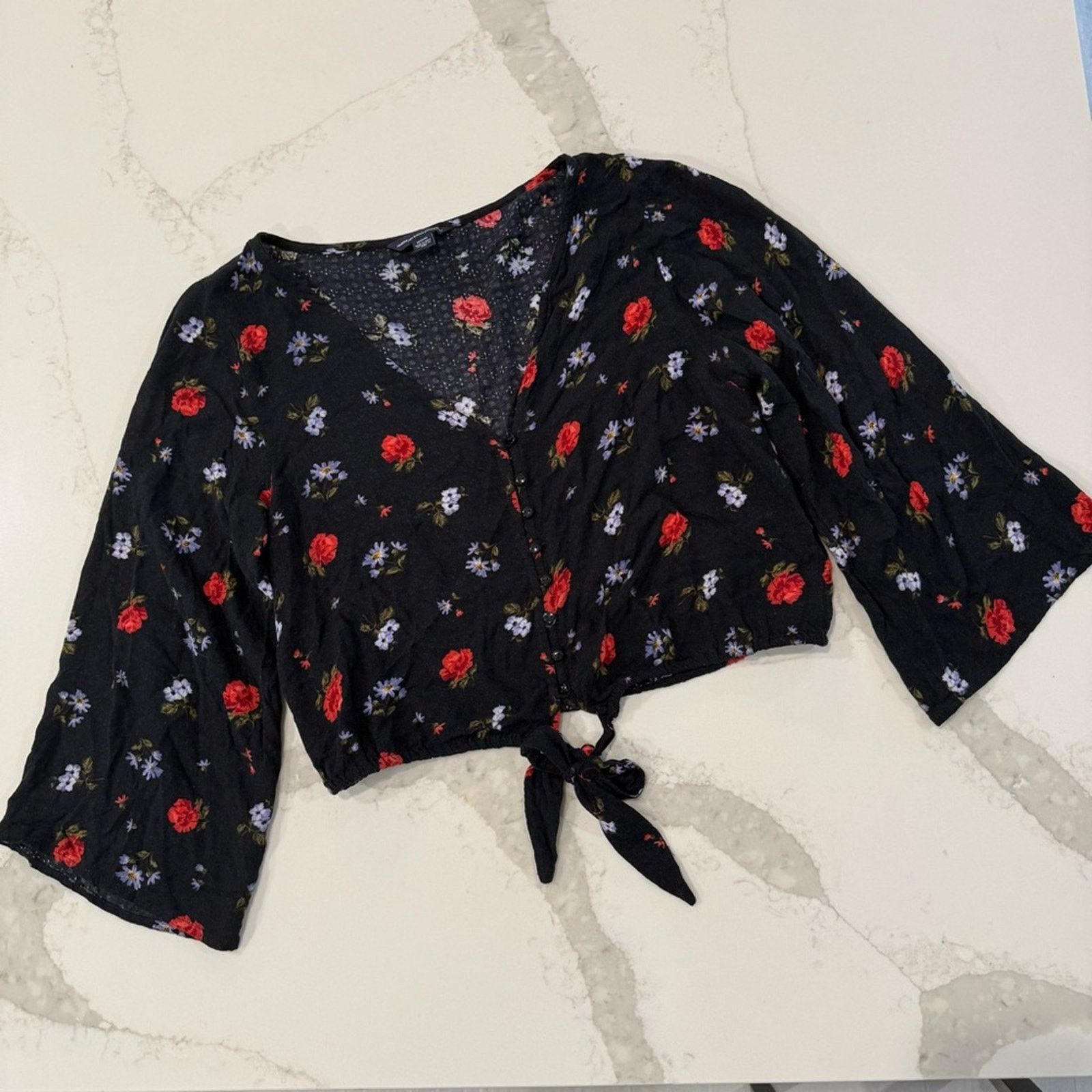 American Eagle Outfitters American Eagle Floral TieFront Cottage CropTop Womens Medium Size M / US 6-8 / IT 42-44 - 1 Thumbnail