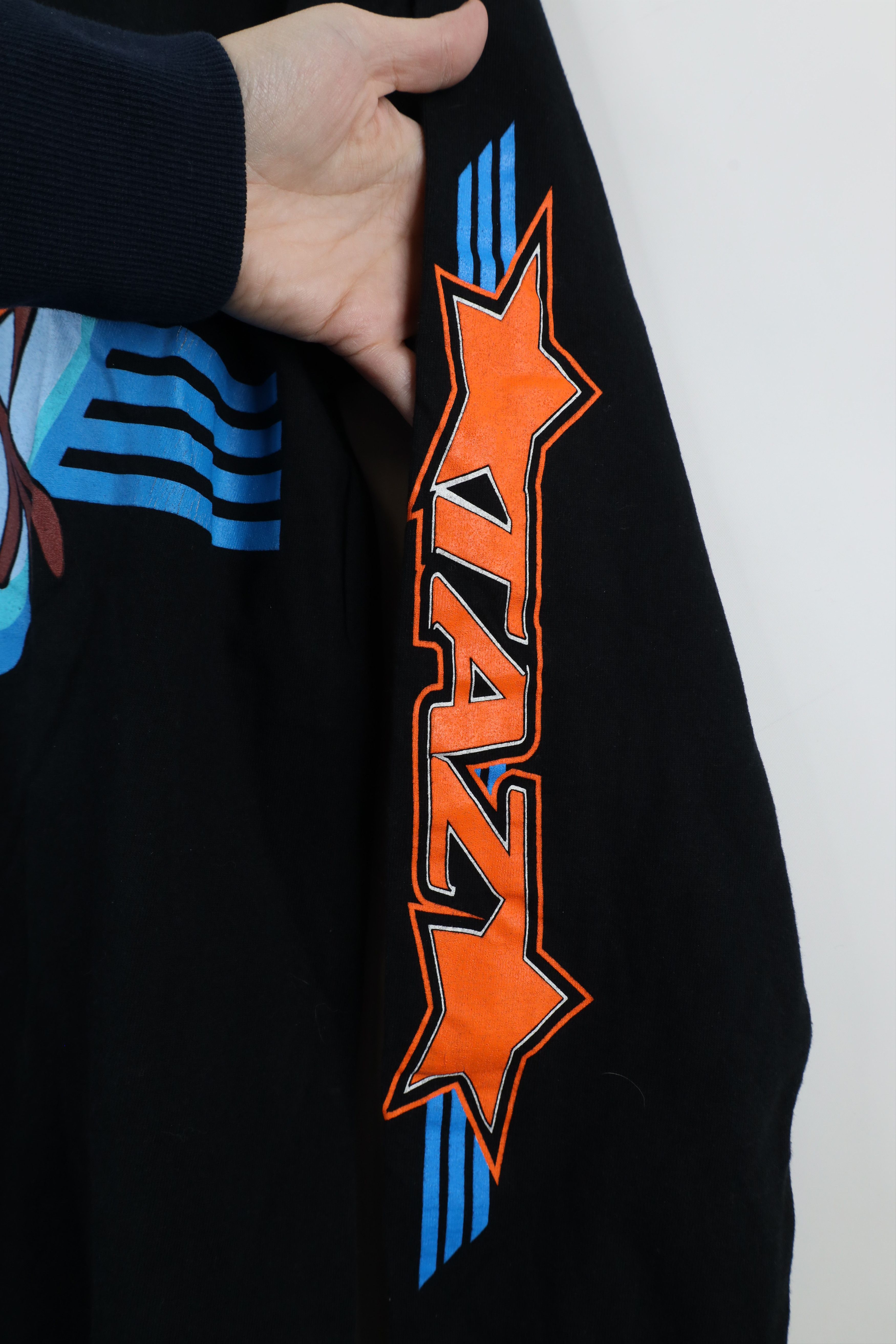 Vintage Vintage 90s Looney Tunes Football Long Sleeve T-Shirt USA Size US M / EU 48-50 / 2 - 5 Thumbnail