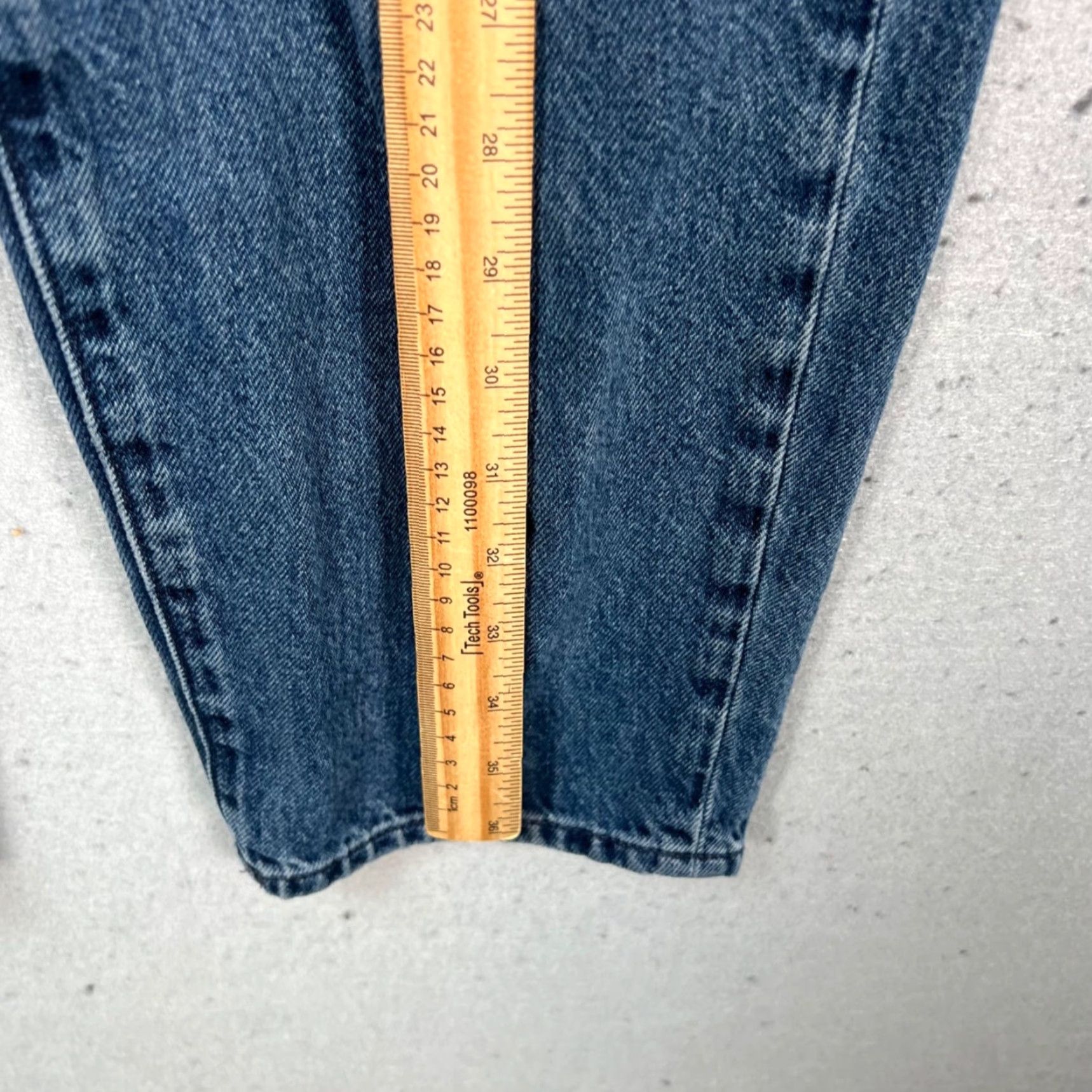 Uniqlo Uniqlo Jeans Women's 23 High-Waisted Tapered 100% Cotton Blue Denim Jeans Size 40" / US 18 - 6 Thumbnail