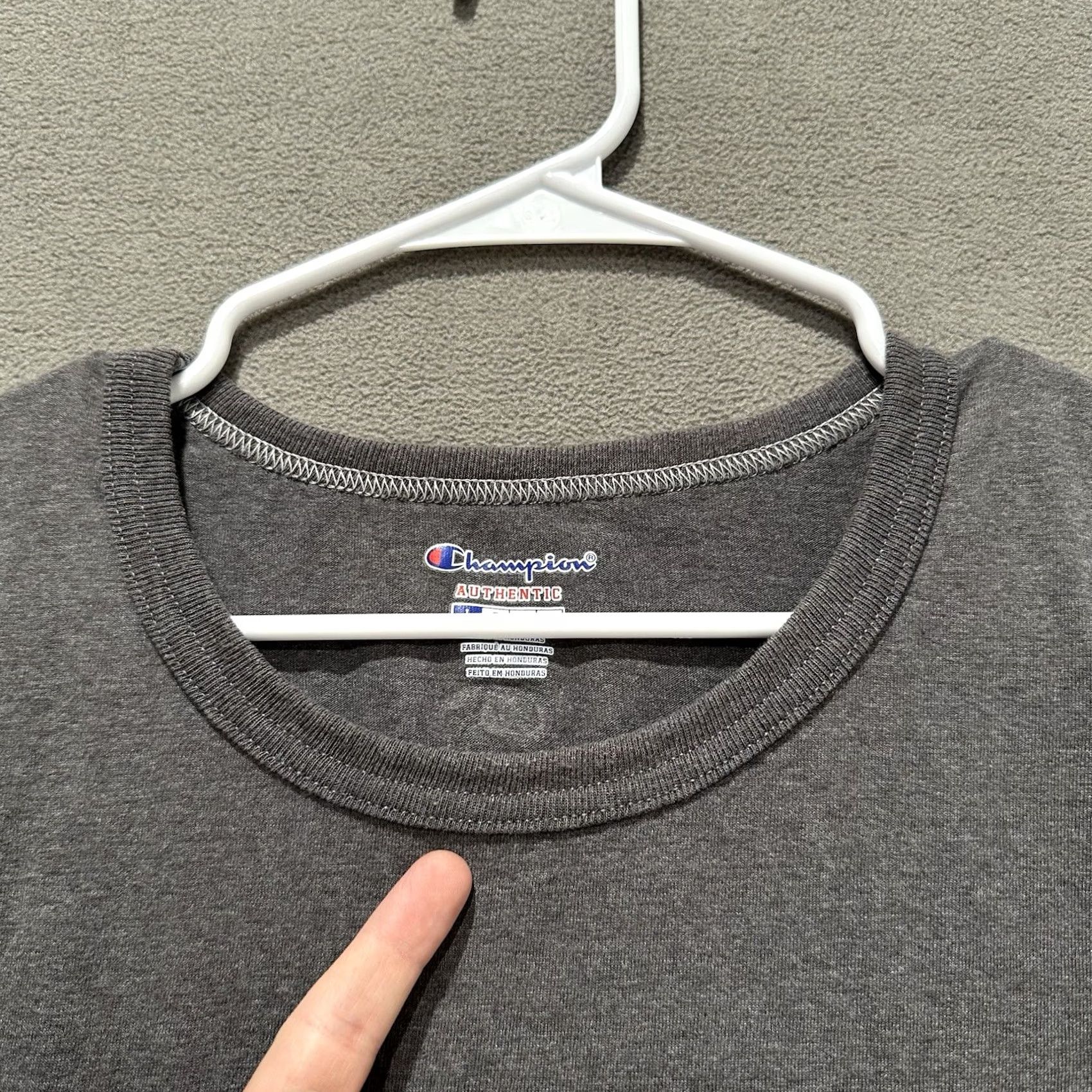 Champion Champion Shirt Mens Large Gray Sleeveless Muscle Tank Top Logo GUC Athletic Gym Running 90s? Size US L / EU 52-54 / 3 - 3 Thumbnail