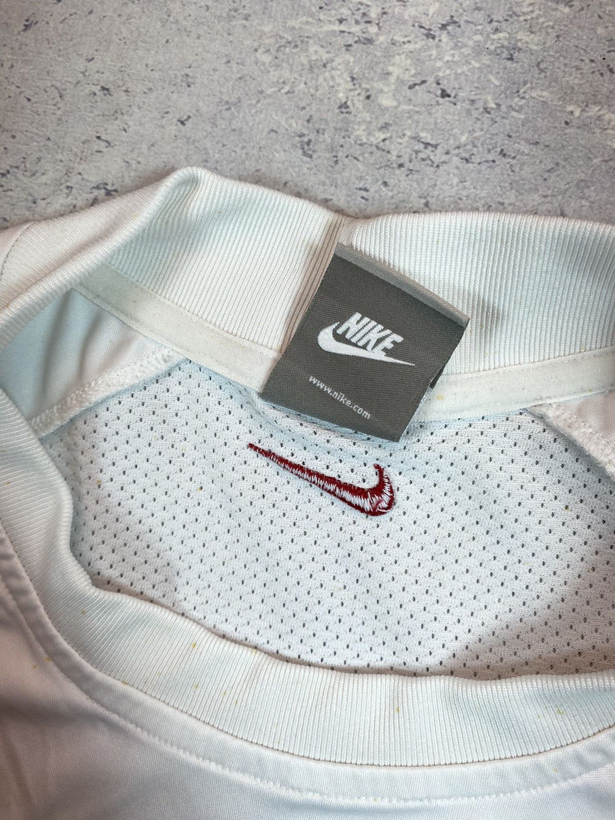 Nike × Vintage Vintage Men’s Nike Undershirt with big centre logo size M Size US M / EU 48-50 / 2 - 12 Thumbnail
