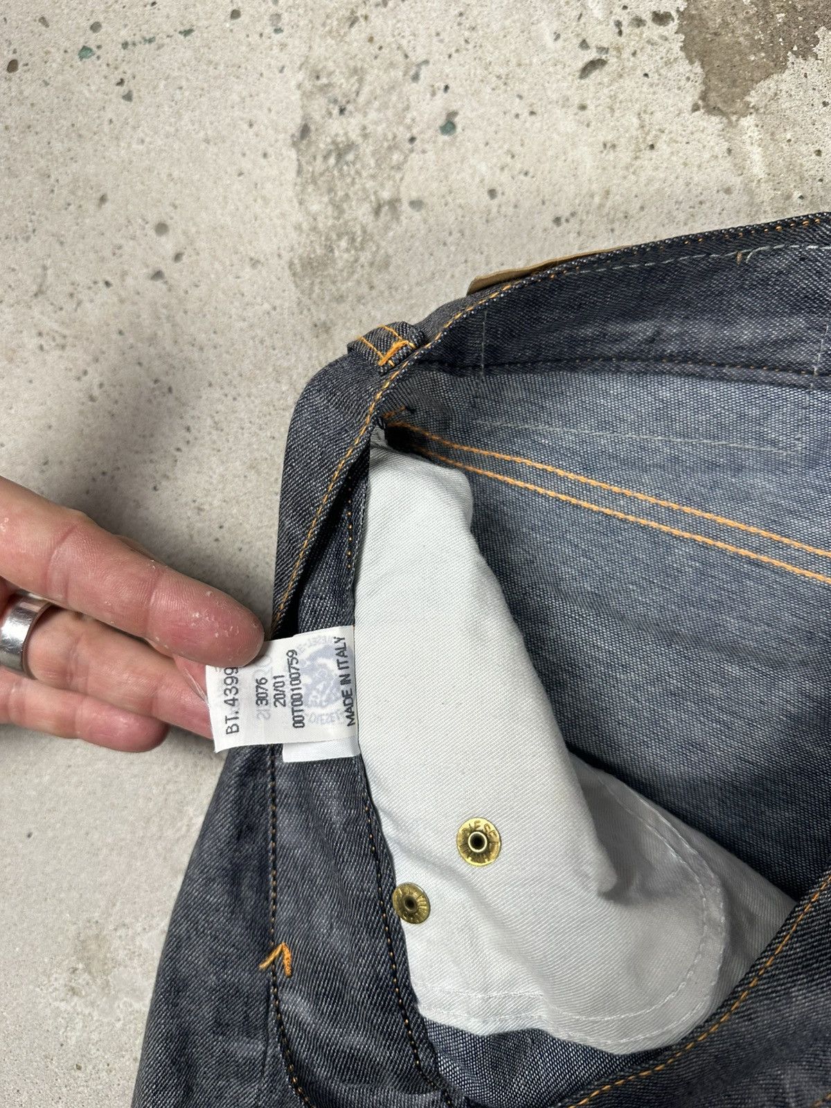 Diesel × Vintage Vintage Y2K Diesel Waxed Fellow Denim Pants Jeans Size US 30 / EU 46 - 12 Thumbnail