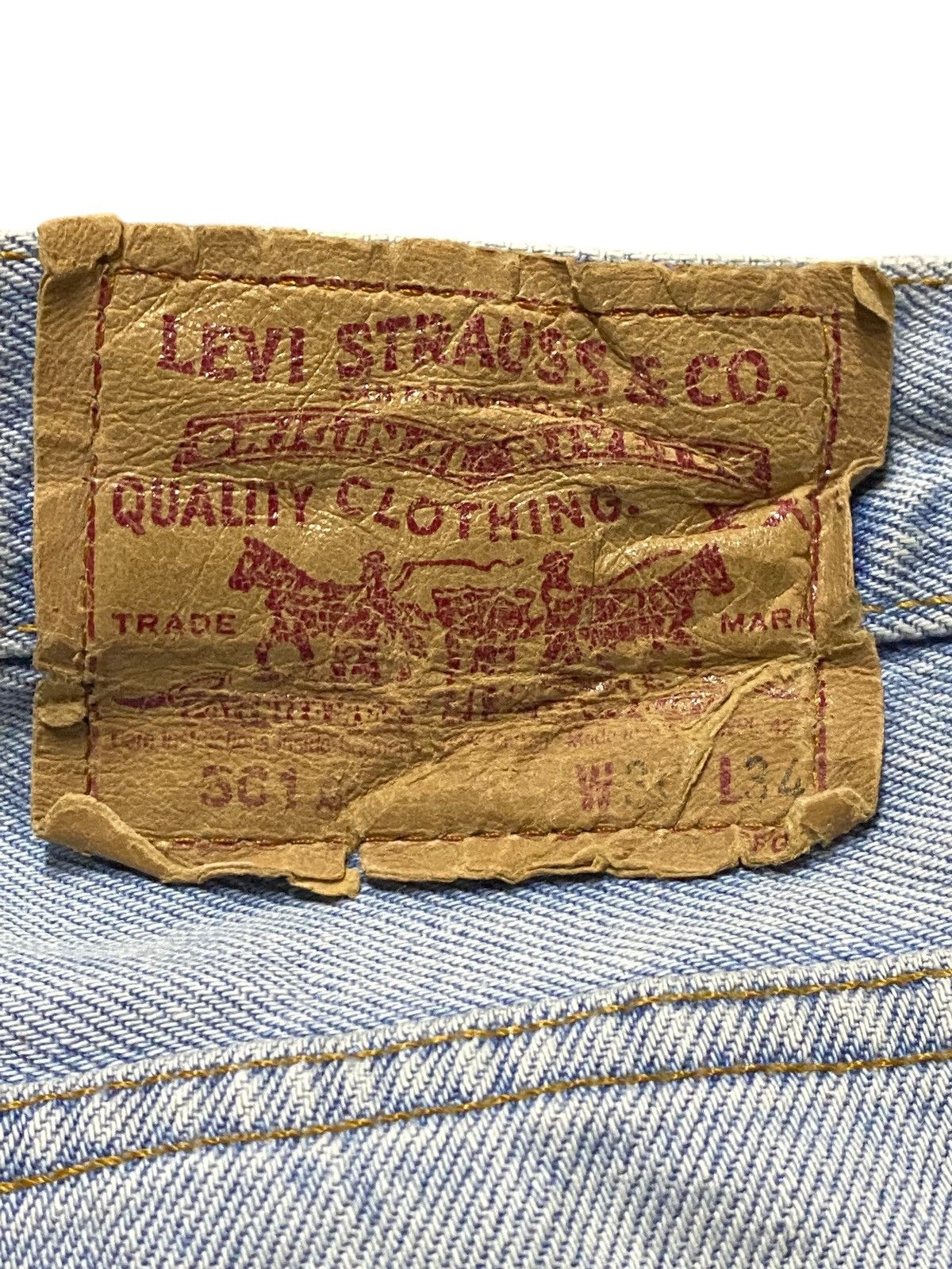 Levi's Vintage Clothing Vintage Levis 501 80s Grunge Distressed Loose Jeans Size US 29 - 13 Thumbnail