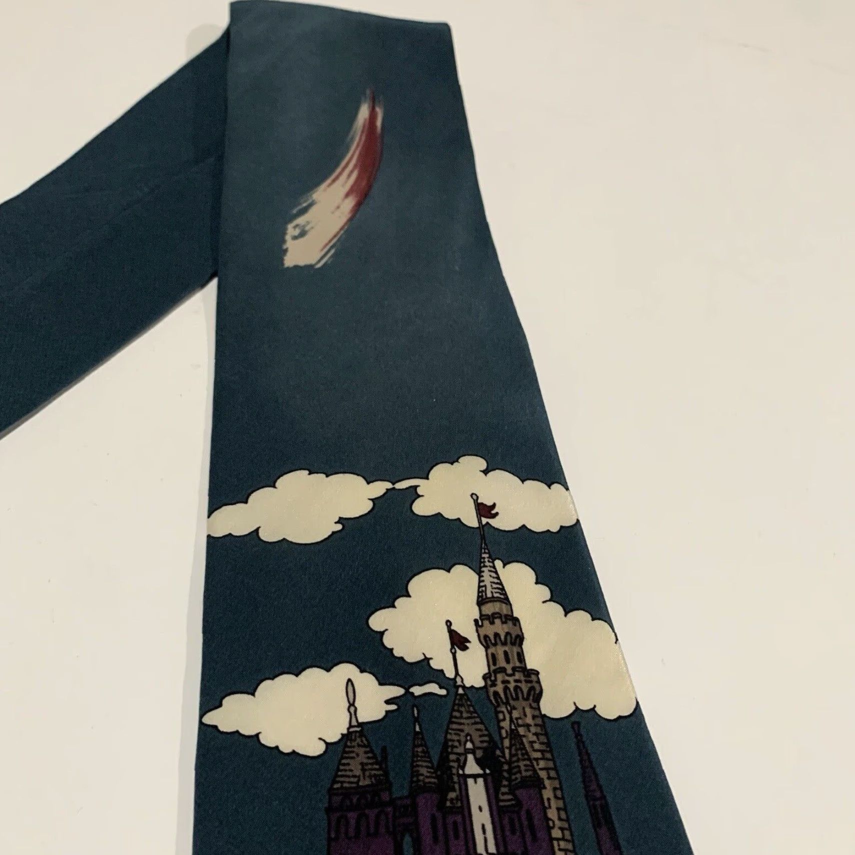Vintage VINTAGE Men's Silk Tie Short All Green Castle Artwork Union Jack Made in USA Barry Wells Designer Size ONE SIZE - 3 Thumbnail