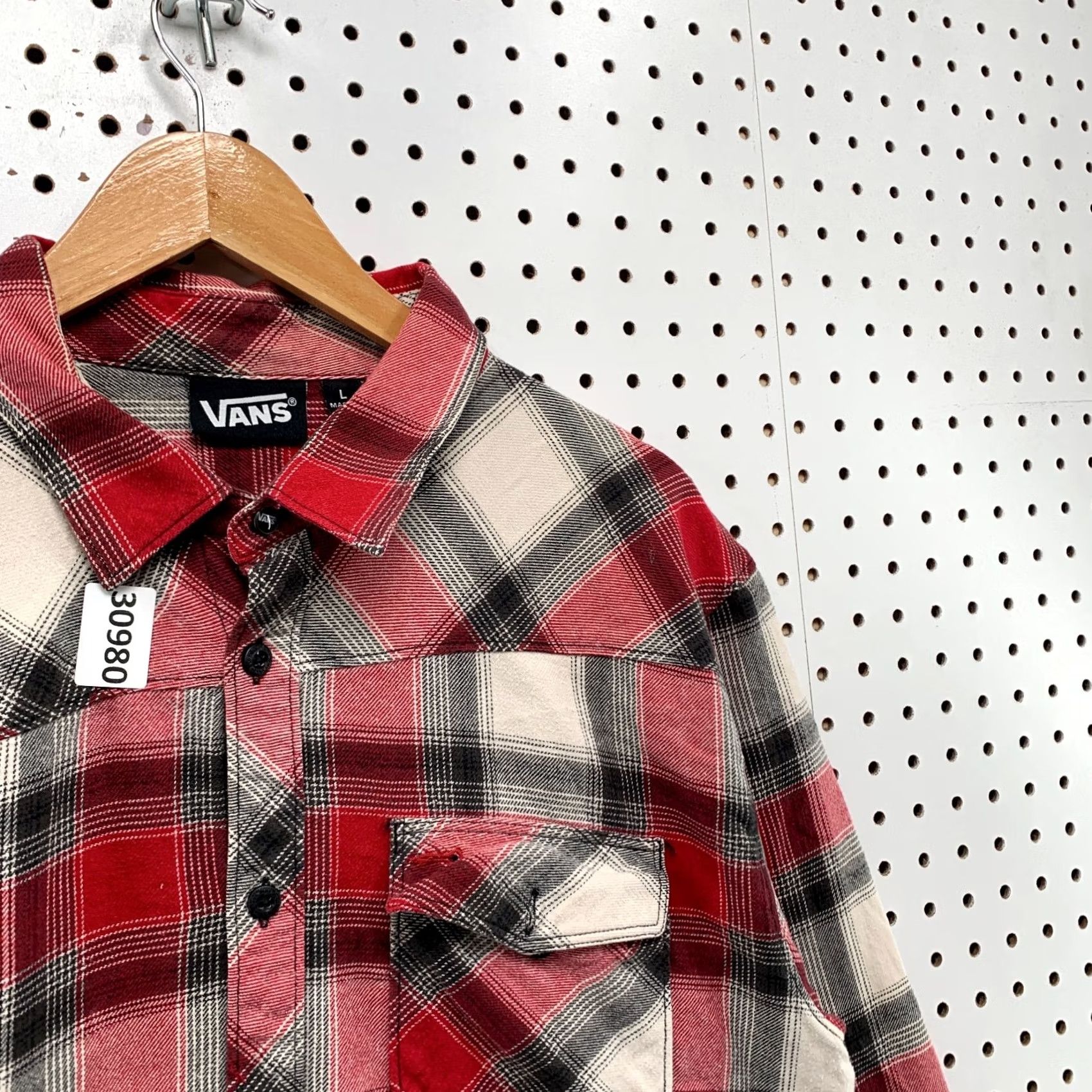 Vans VAns Button-Up Flannel Shirt Mens Large Red Plaid Long Sleeve Button-Up Shirt Mens Large Red White Plaid •Van s• Size US L / EU 52-54 / 3 - 7 Thumbnail
