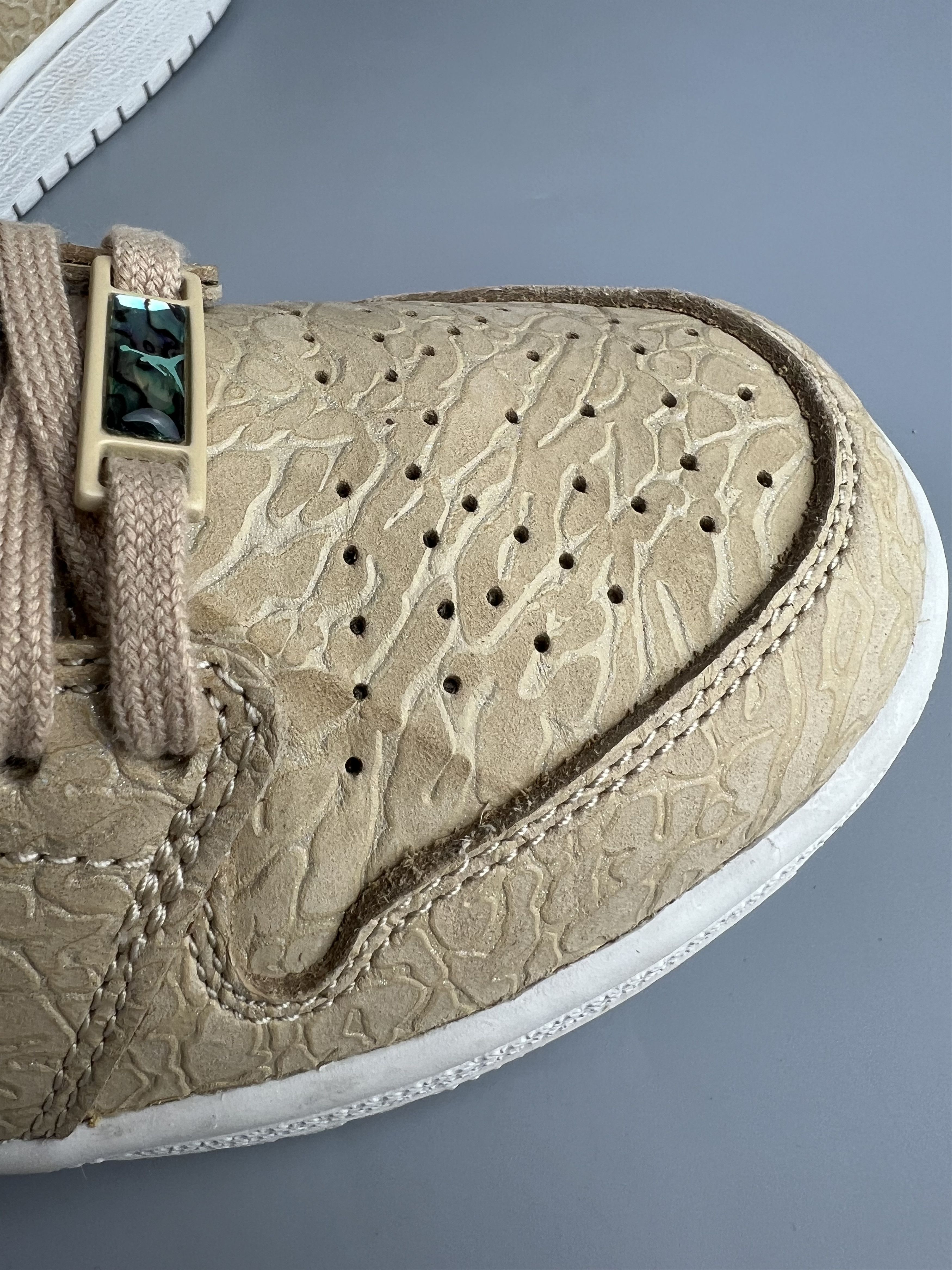 Jordan Brand × Nike 2014 Air Jordan 1 Retro High OG GG "Pearl" Size US 6 / IT 36 - 7 Thumbnail