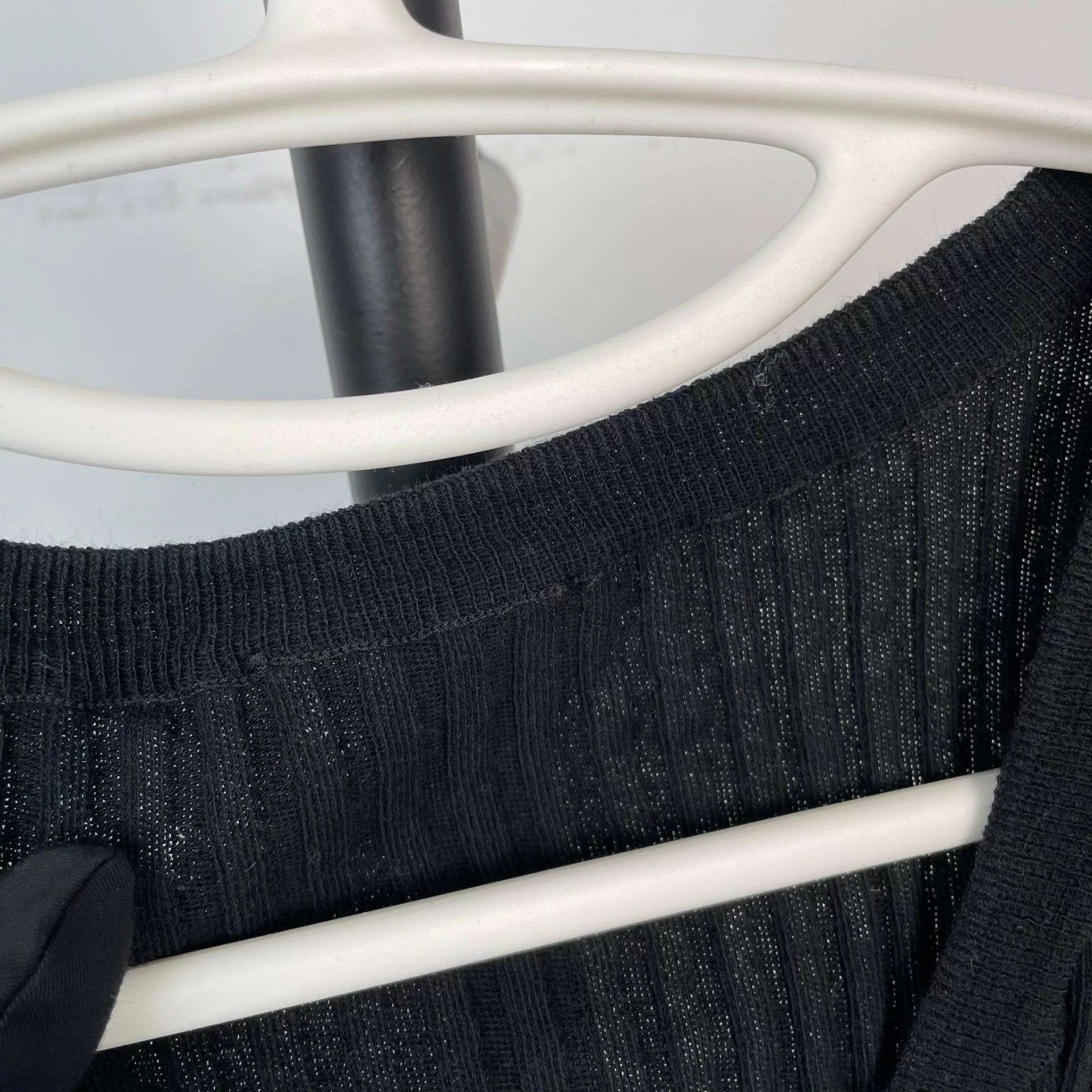 Chanel Chanel Black Knit Short-Sleeve Tee EU38 Size S / US 4 / IT 40 - 8 Thumbnail